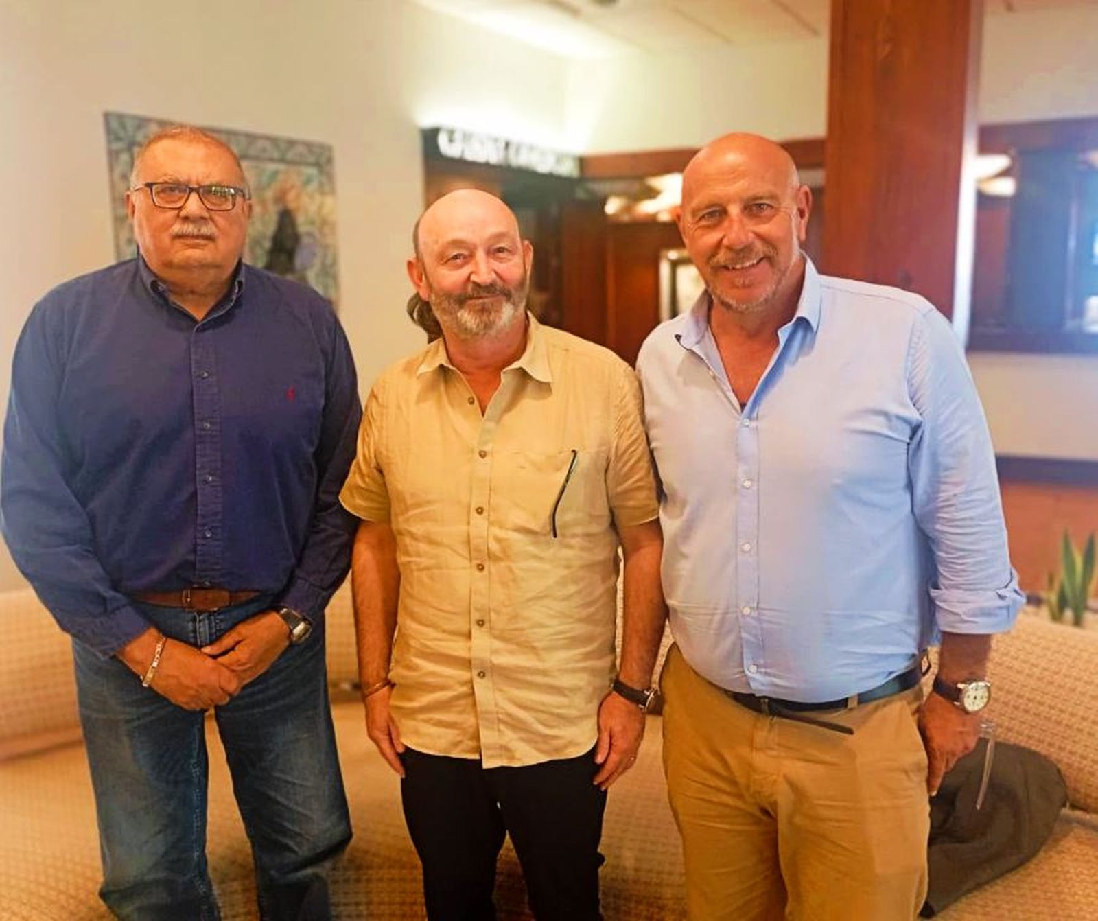 De izquierda a derecha: Ramesh Chandiramani, Moncho Ferrer y Rafael Carmona