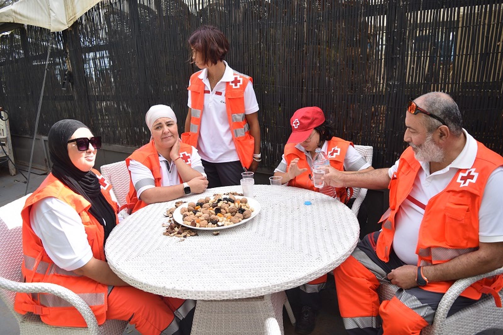 Cinco trabajadores de Cruz Roja han velado por la seguridad de los asistentes / FOTO NICOL´S