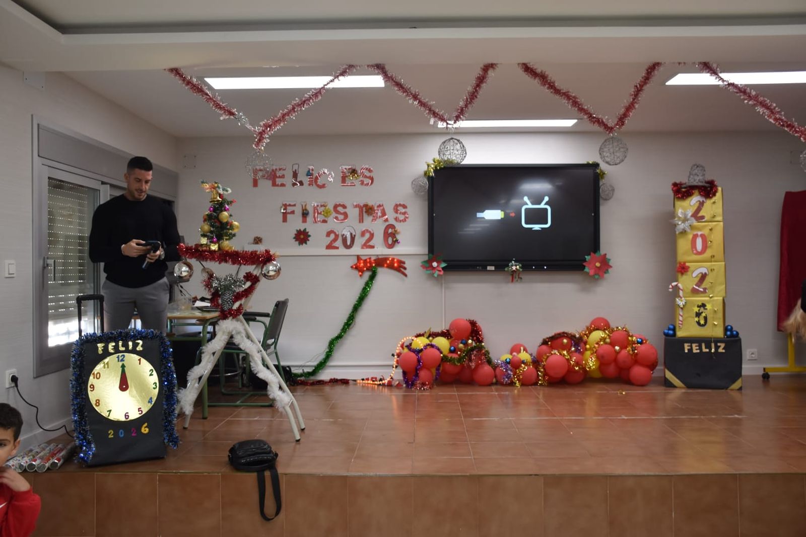 FOTOGALERÍA | Fiesta de Fin de Año en el CEIP Rosalía de Castro
