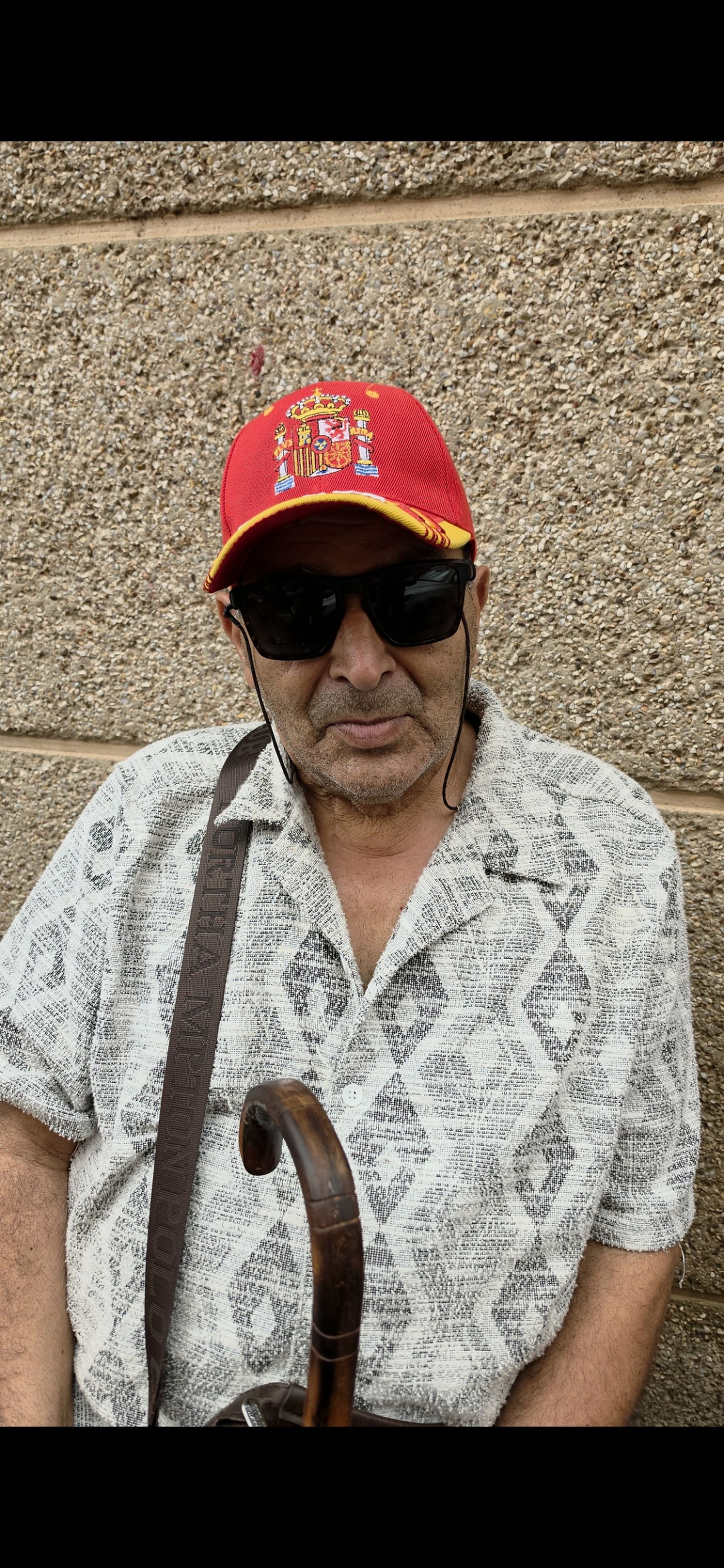 Laarbi es un vecino muy querido en la barriada de Hadú