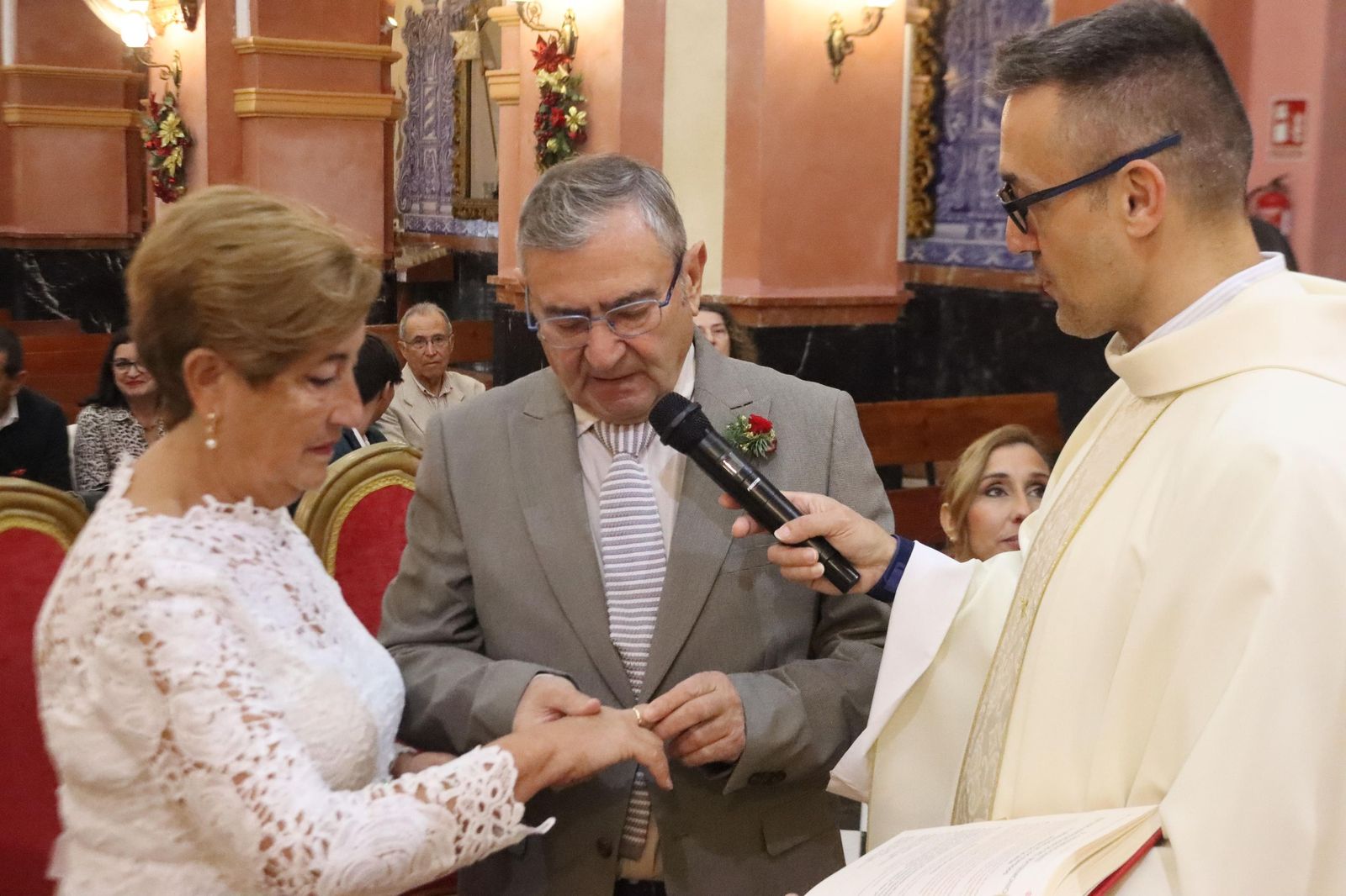 Agustín y Mari Carmen renuevan su compromiso matrimonial