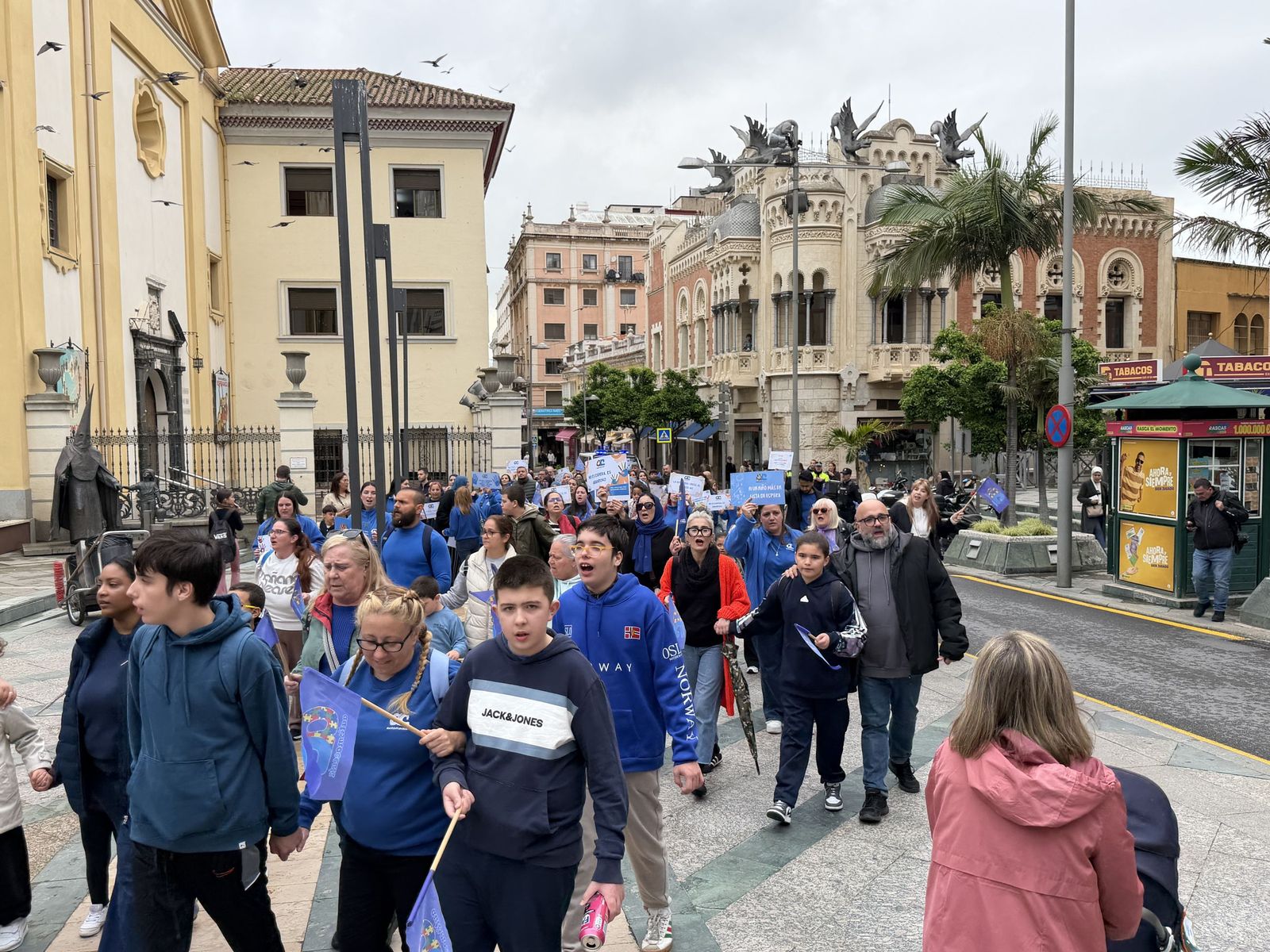 Ceuta se moviliza por el autismo en una marcha solidaria que reclama inclusión real