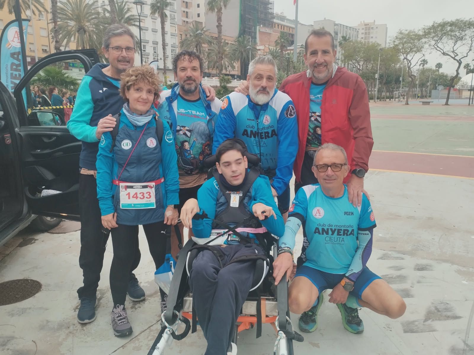 Participantes en la 'Vuela a Ceuta Andando'