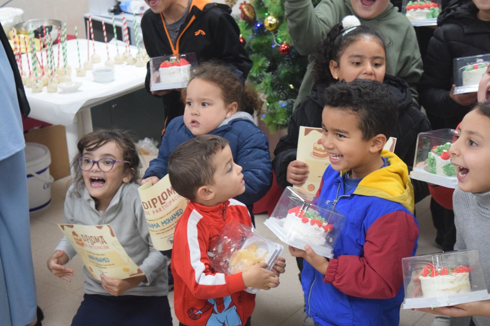 Miramar Alto cierra su proyecto 2025 con un taller de repostería infantil que impulsó Pepe Ramos