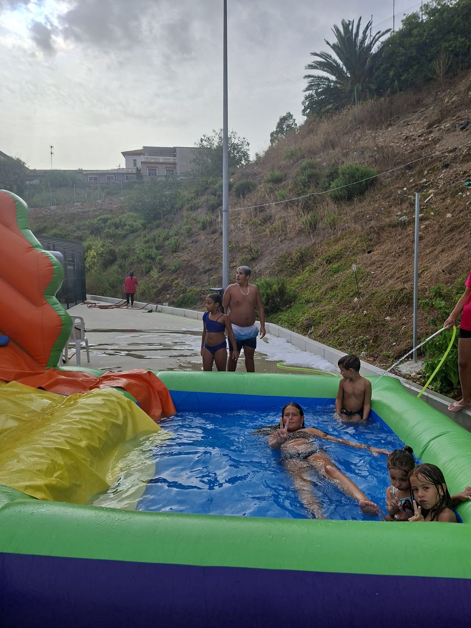 Los más pequeños de Juan XXIII disfrutan de su fiesta del agua