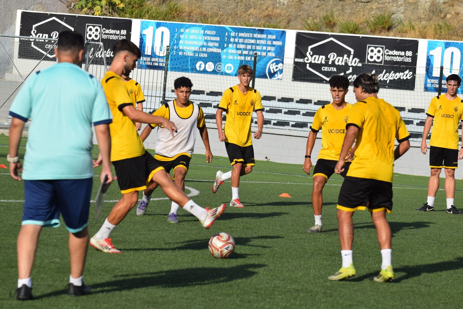 Entrenamiento Sporting Atlético