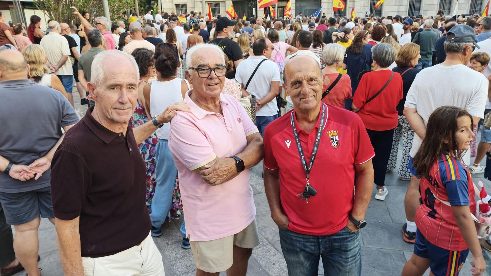Movilización ciudadana en Plaza de los Reyes contra la gestión que el Gobierno nacional hace de la crisis migratoria