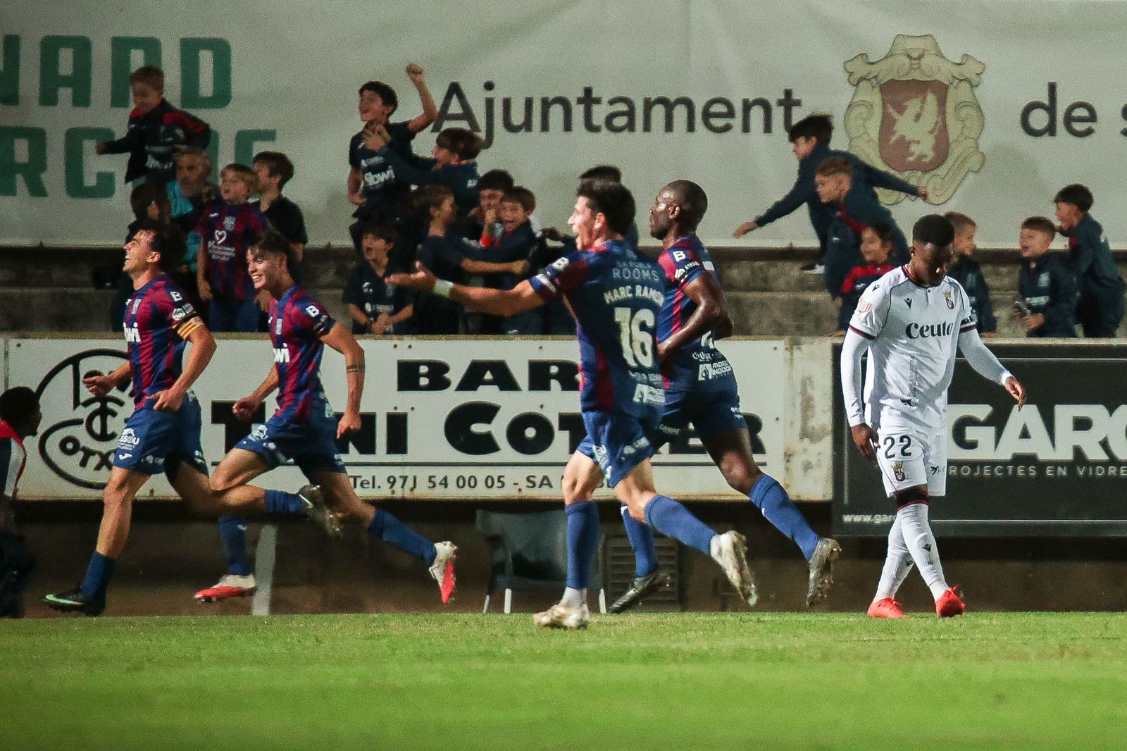 Victoria poco convicente del Ceuta ante el Poblense (1-2) para avanzar en Copa