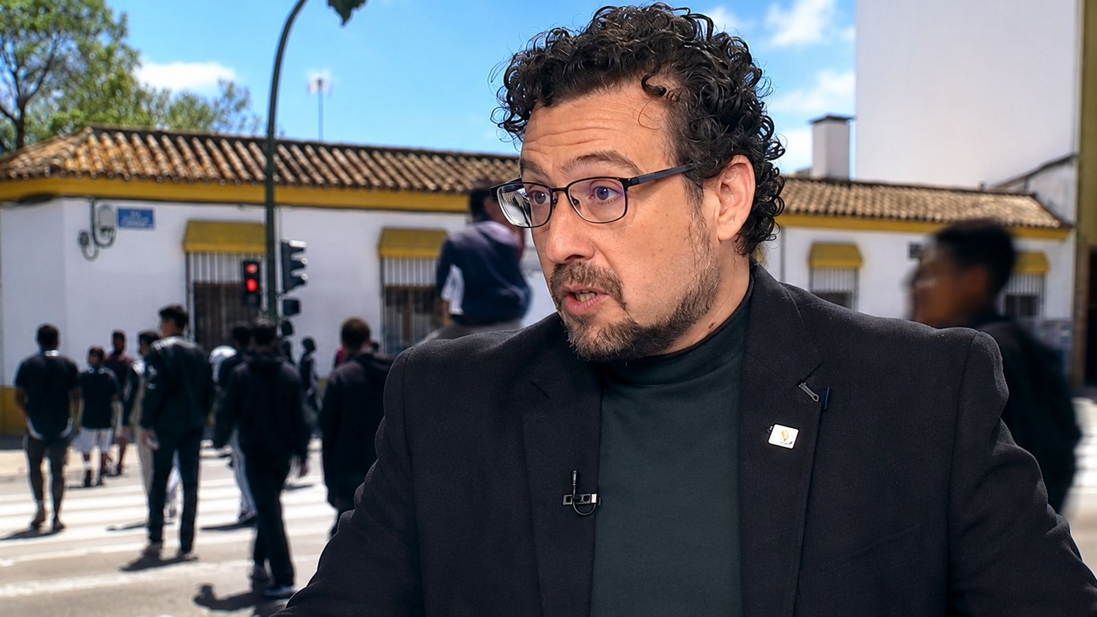 José Miguel Morales en una entrevista en Canal Sur sobre migraciones.