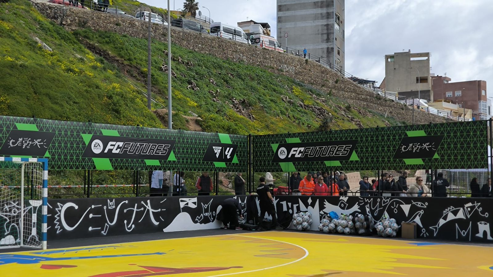 El Sarchal estrena una cancha de fútbol diseñada con la “identidad de Ceuta”