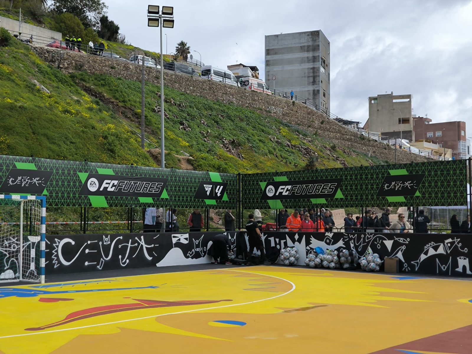 El Sarchal estrena una cancha de fútbol diseñada con la “identidad de Ceuta”