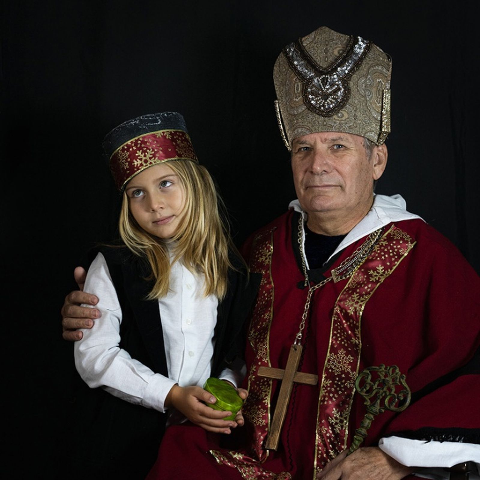 Obra que denuncia los abusos de miembros de la Iglesia a menores. / FOTO MARISA MARTÍNEZ