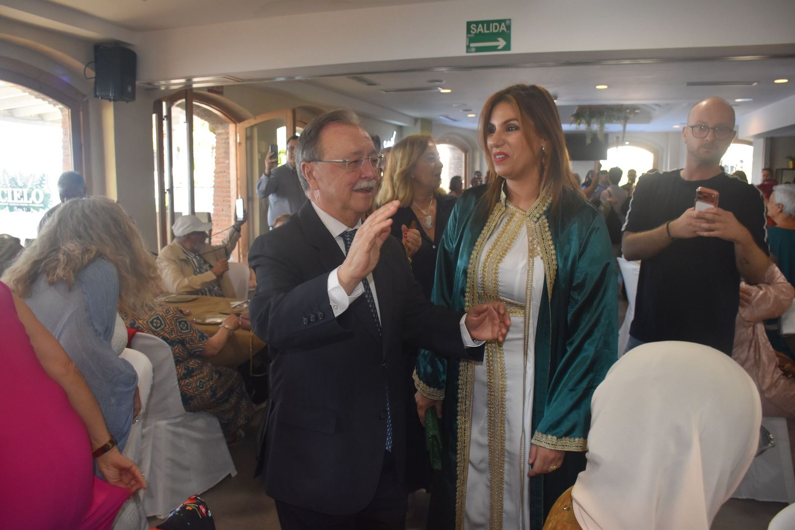 La tradicional Fiesta del Sacrificio reúne a 200 mayores entre música, baile y tradición