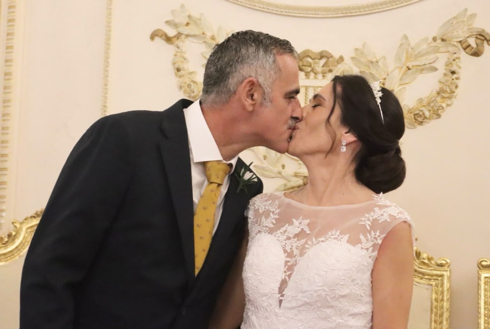 Antonio e Isabel celebran su enlace rodeados de familiares y amigos