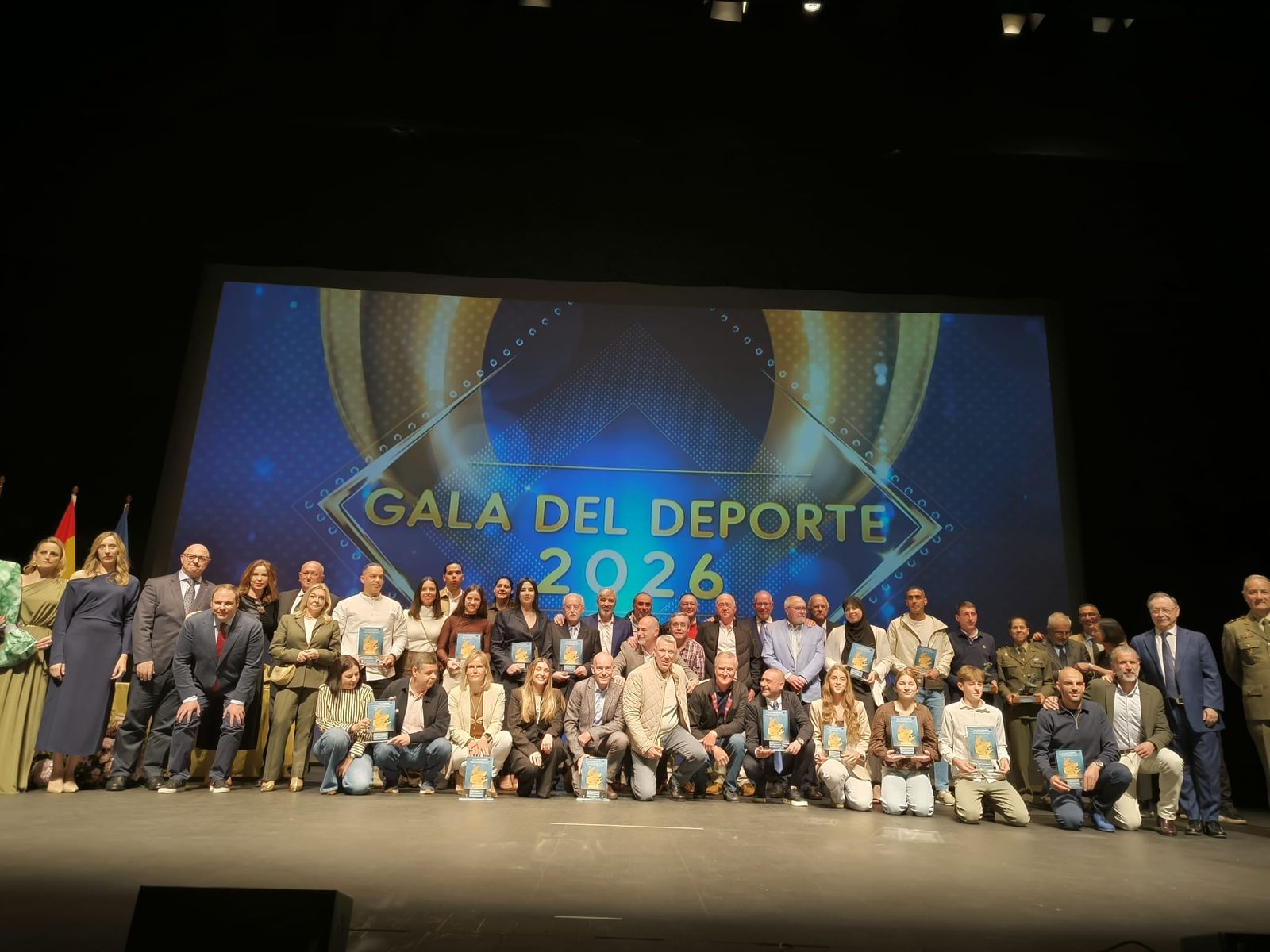 Ceuta ensalza el talento, esfuerzo y futuro de sus “héroes entre dos mares”