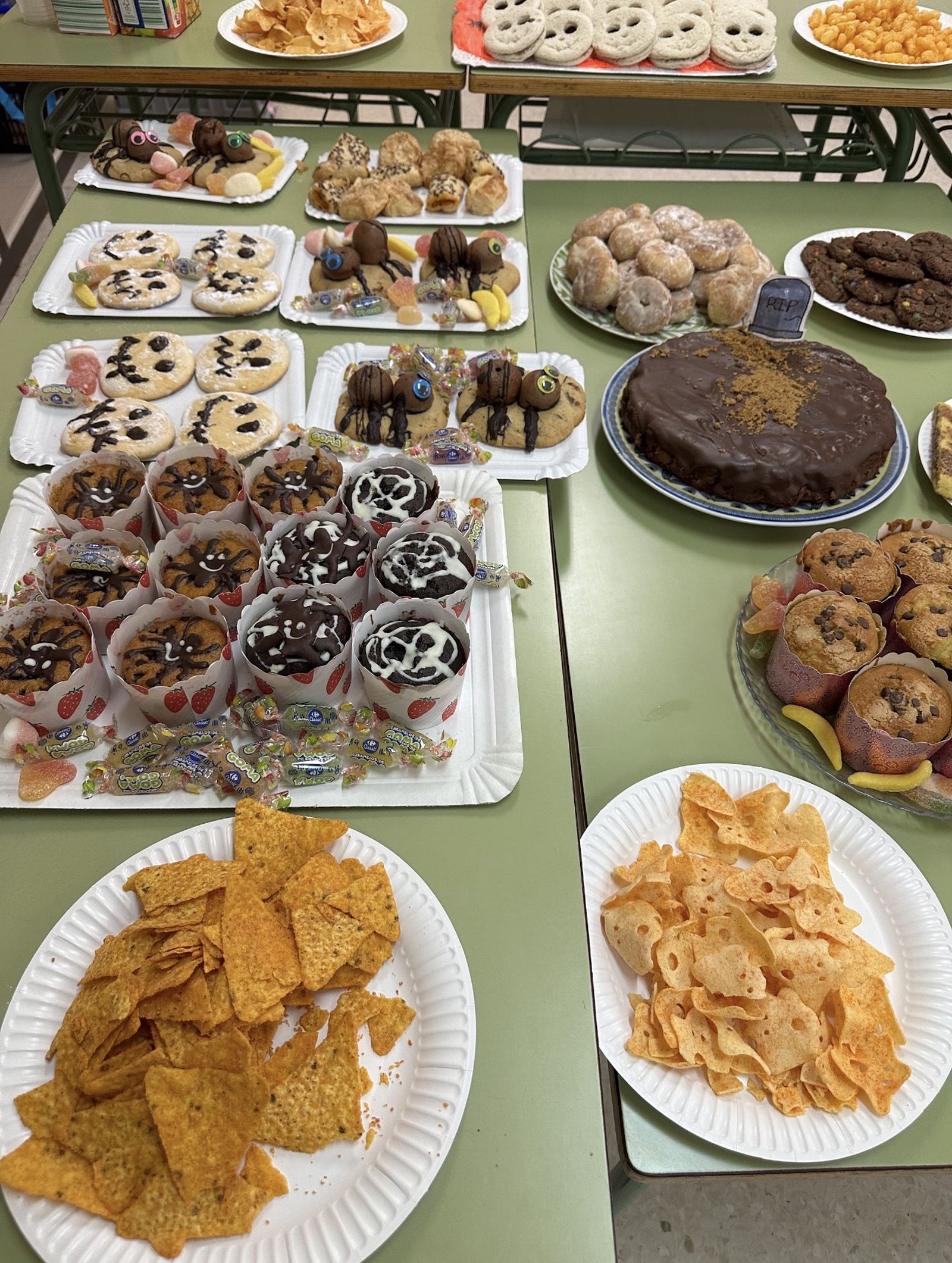 El García Lorca celebra el "Mochiween": una semana de miedo, tradición y mucha diversión