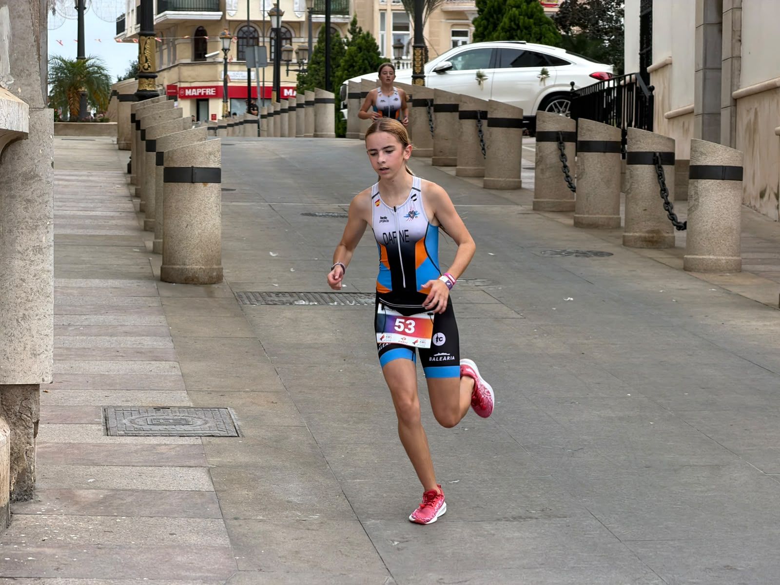 Los aficionados al triatlón en Ceuta se reúnen para participar en el Acuatlón Popular 'Juan Mur' y en la Phoenix Kids Triathlon