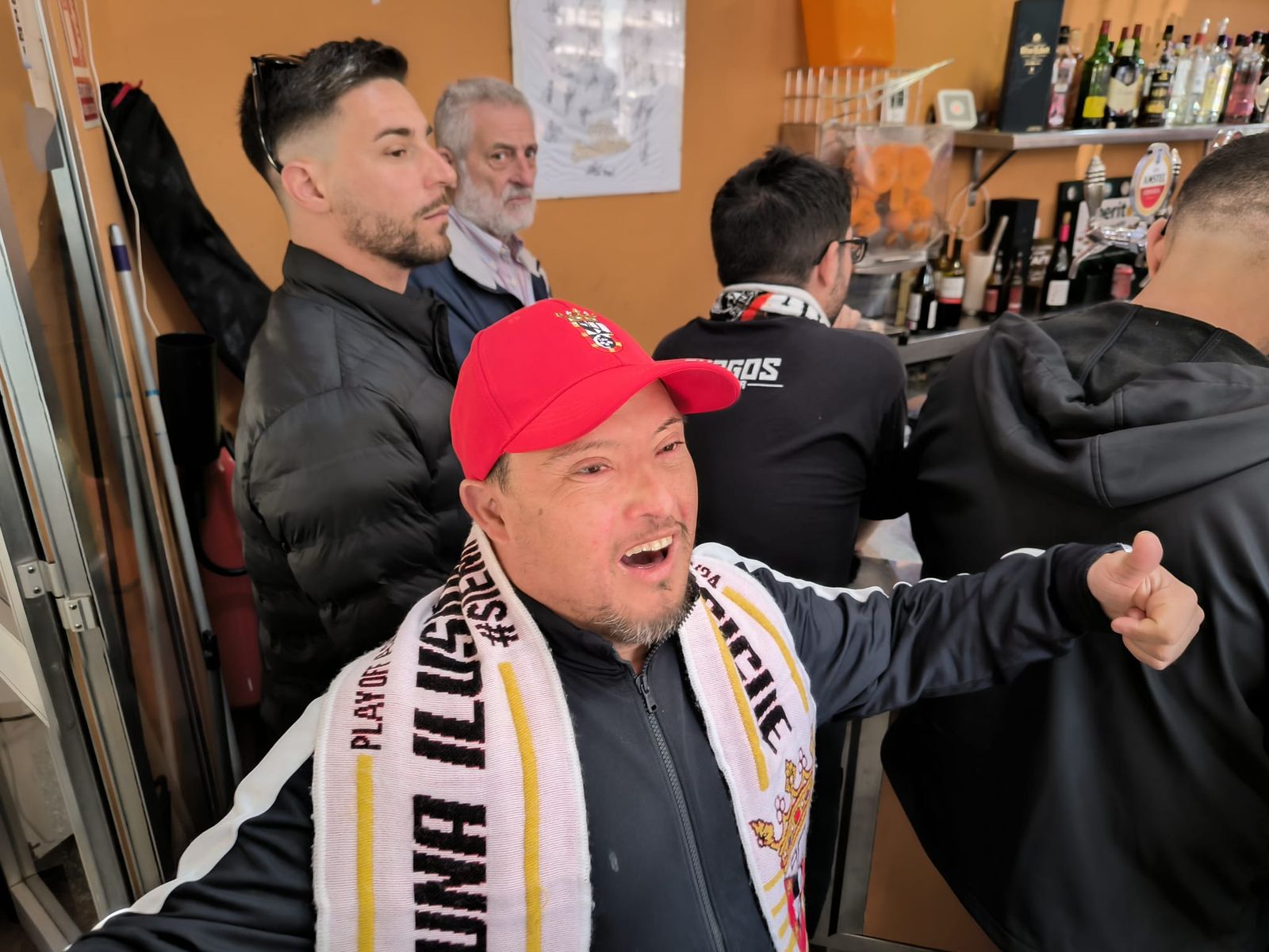 FOTOGALERÍA | Así vio Nicol's a los ceutíes en la previa del partido de la AD Ceuta contra el Burgos CF