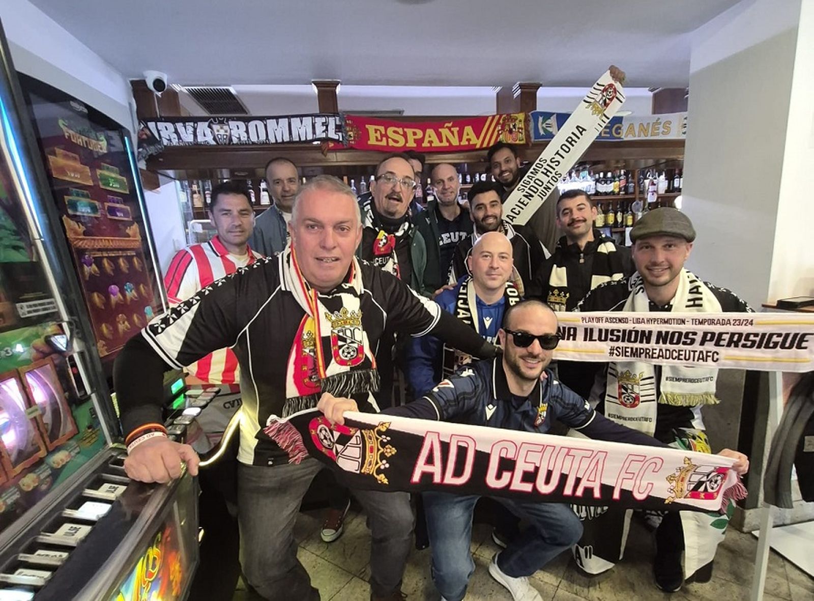 Aficionados ceutíes  ya disfrutan la previa del partido ante el Leganés