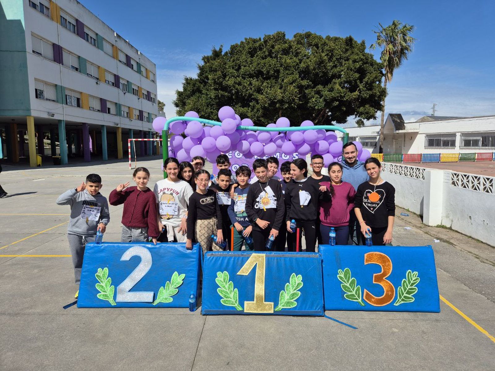 El 'Rey Juan Carlos I' corre por la igualdad