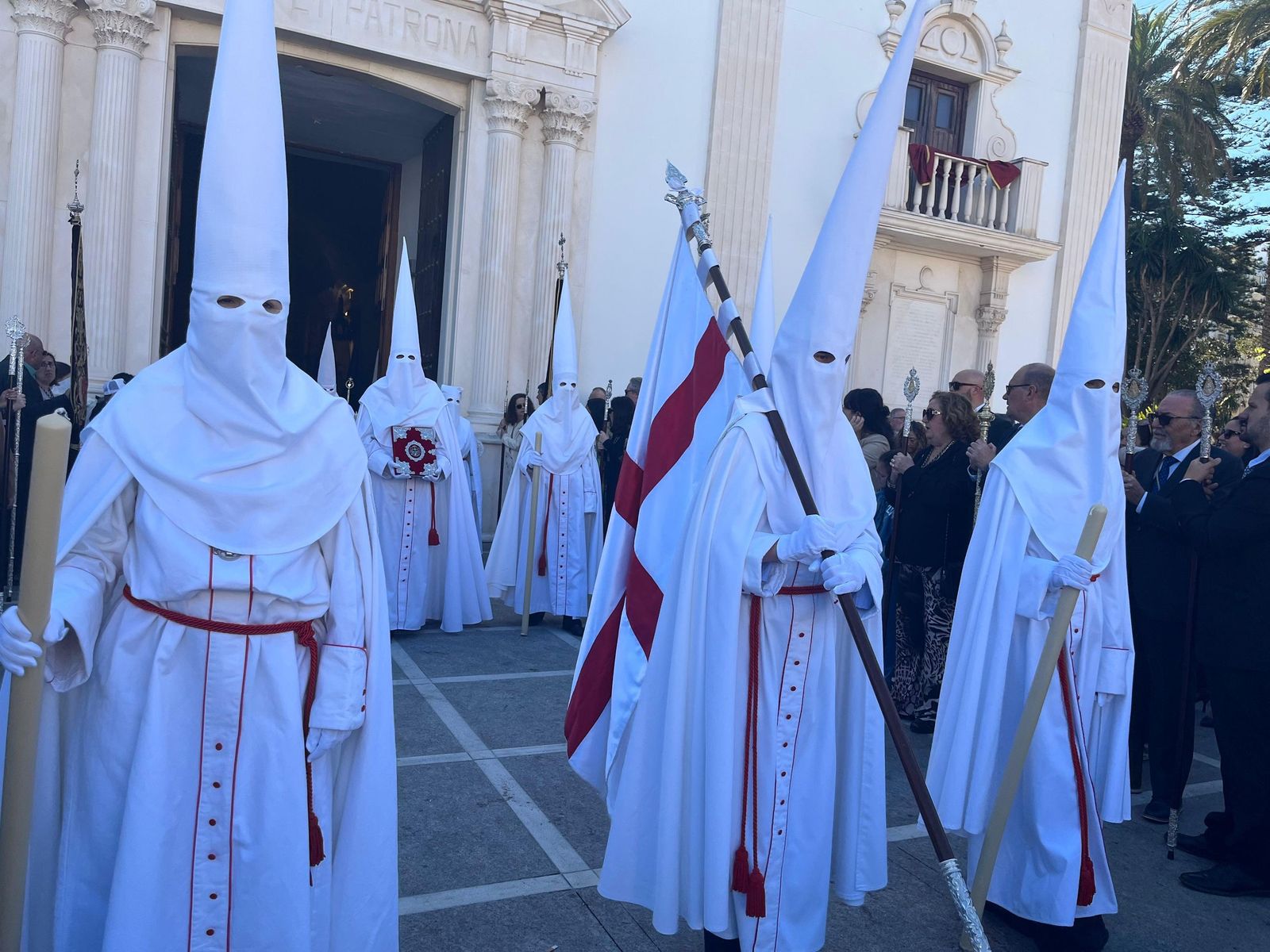 El Resucitado pone un brillante cierre a la Semana Santa de 2026