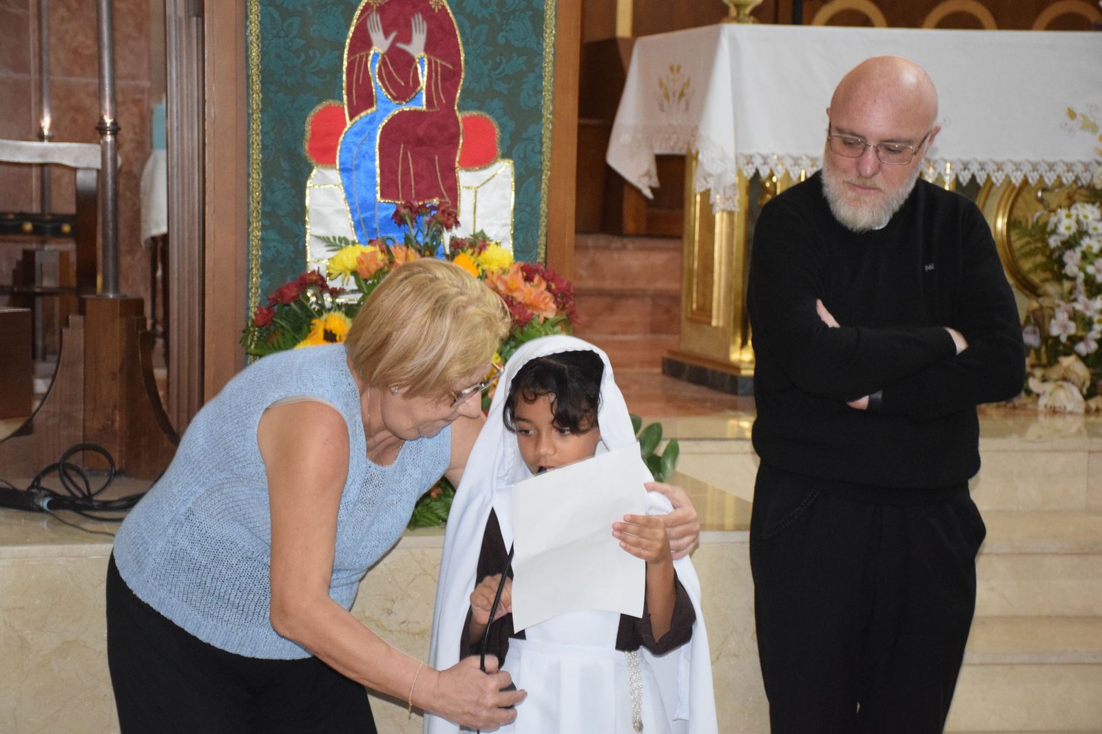 FOTOGALERÍA | Celebración del Día de Todos los Santos en la parroquia de Santa Teresa