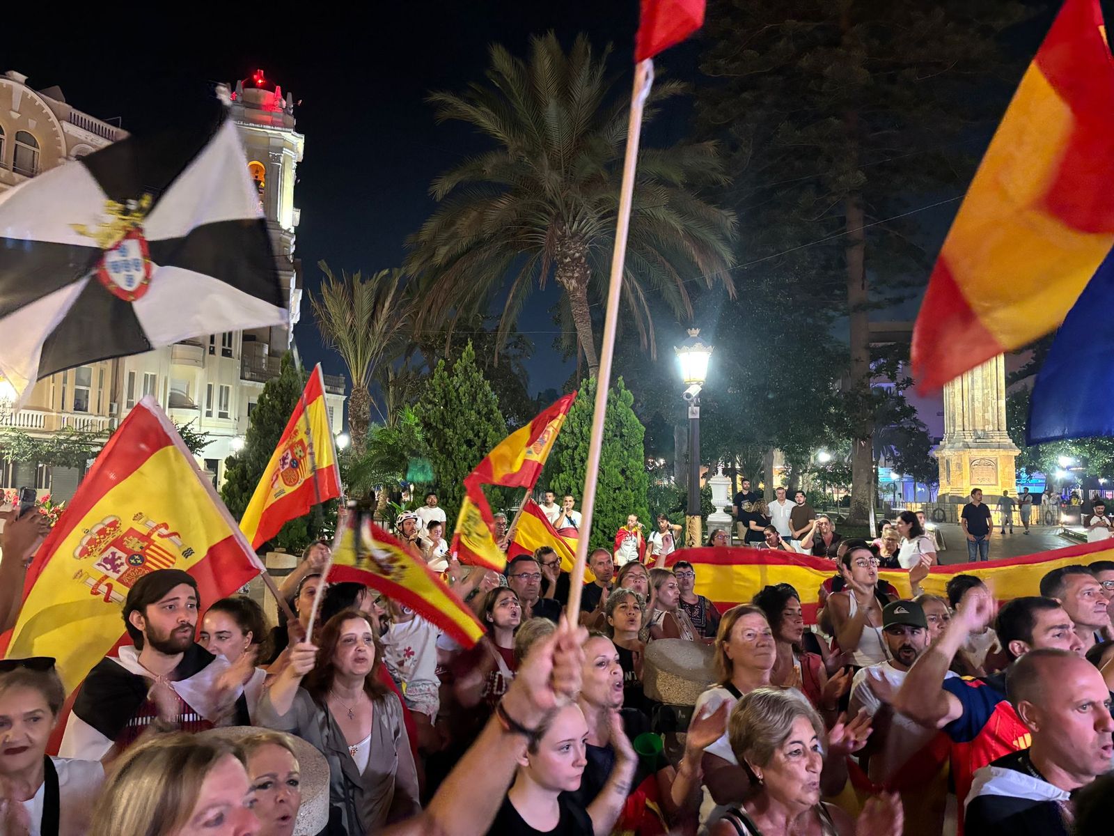 El hartazgo de los ceutíes continúa manifestándose en las calles ante una crisis que no da tregua