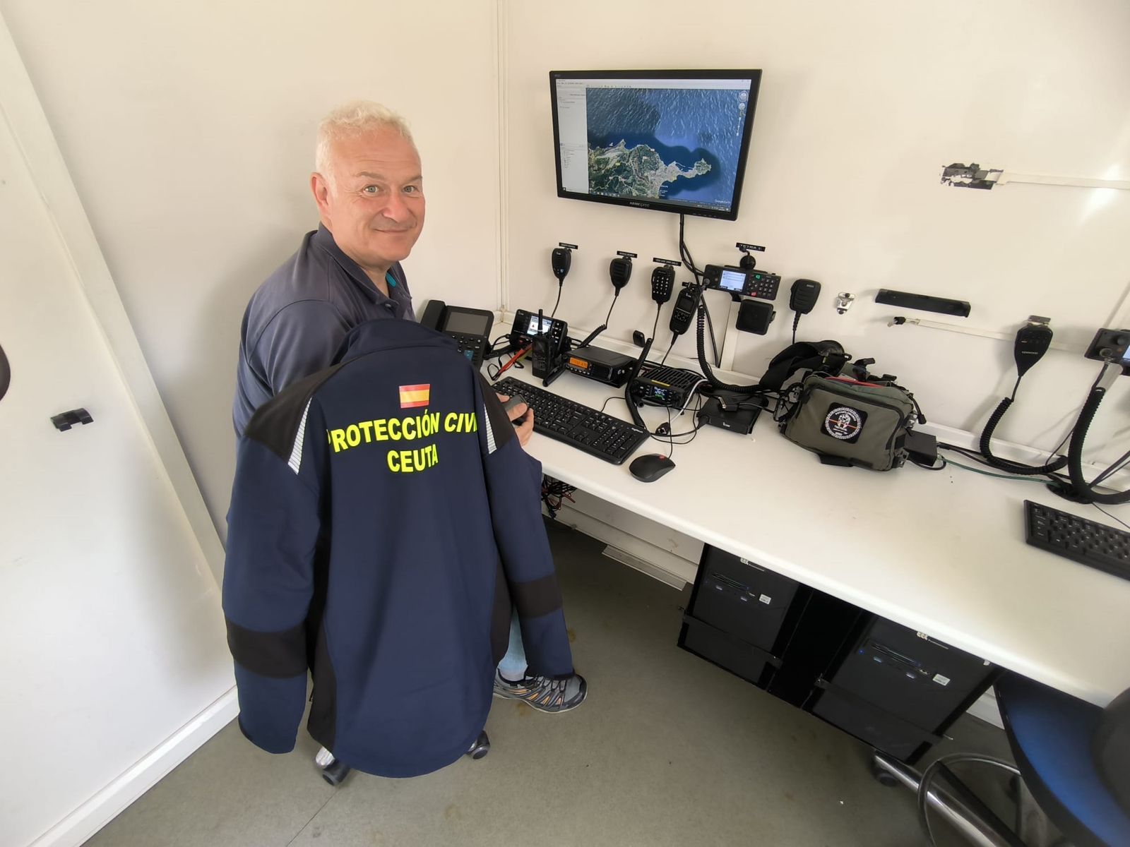 El Parque Móvil de Ceuta celebra su 50 aniversario con una exposición para escolares