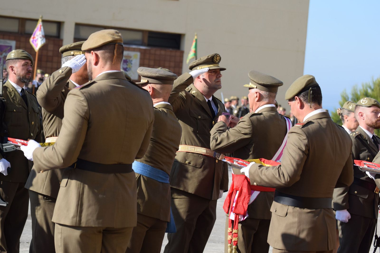 El Regimiento de Ingenieros 7 honra a San Fernando en una solemne parada militar en El Jaral