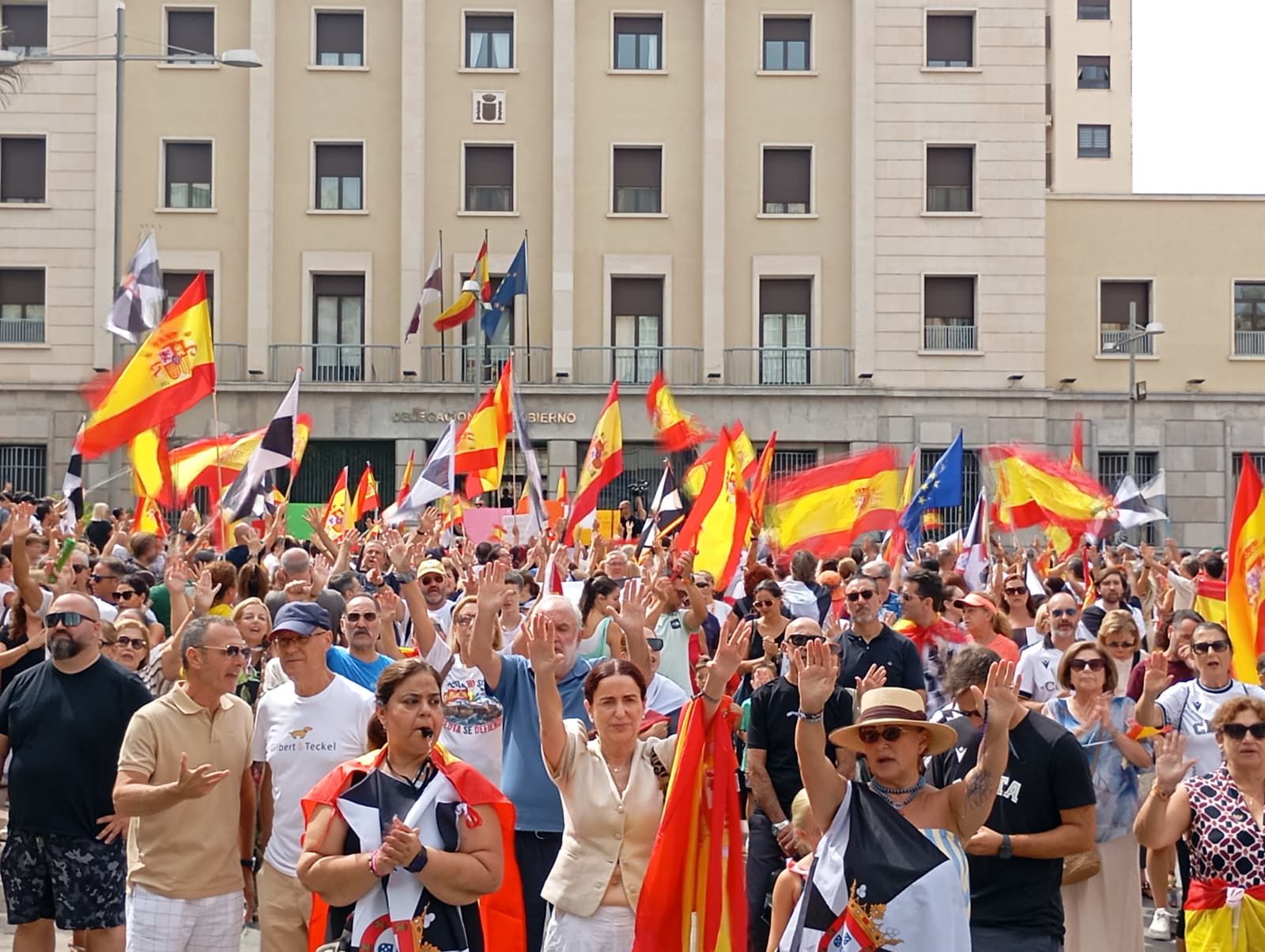 La Plaza de los Reyes clama por un curso seguro