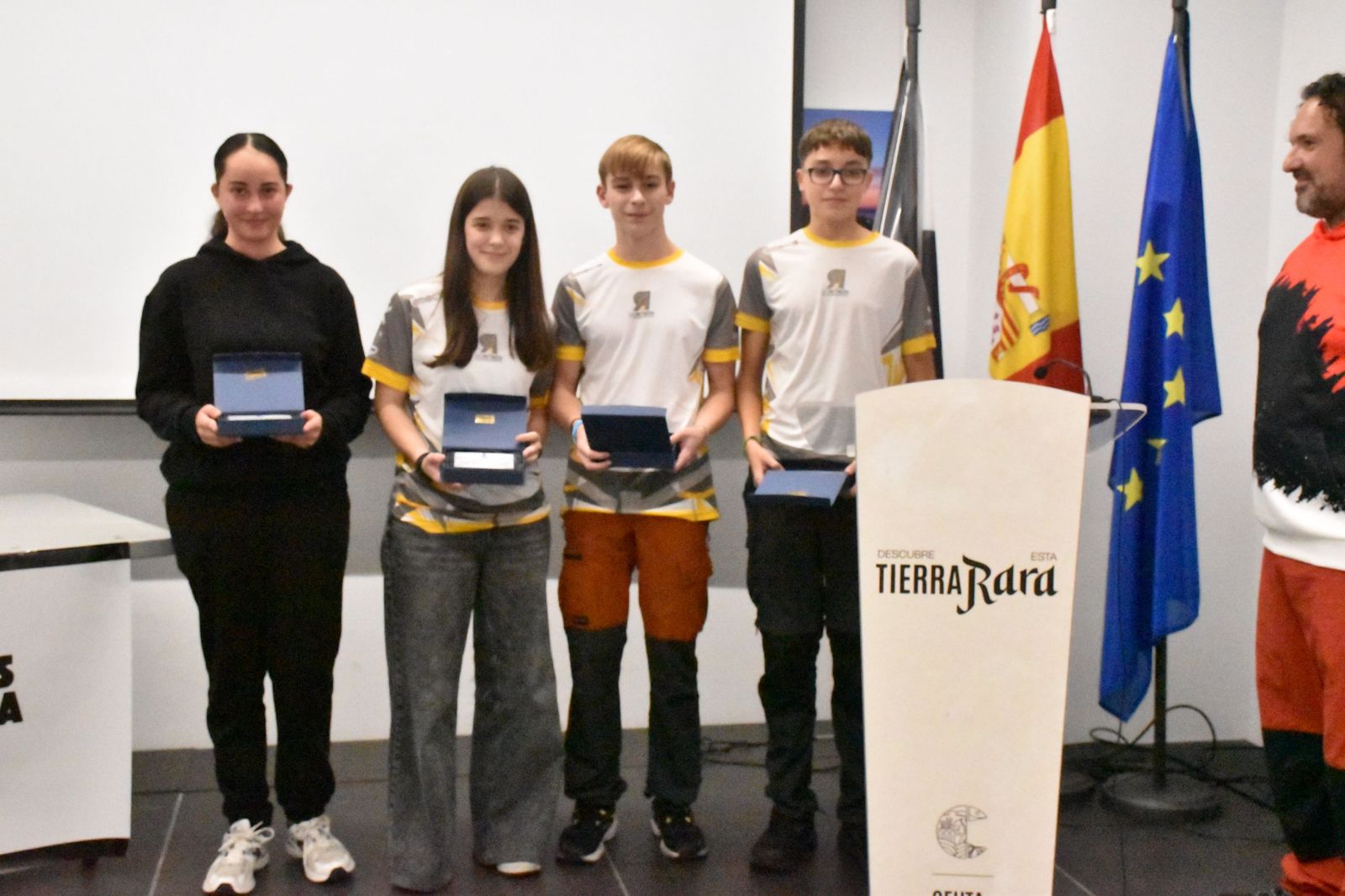 La FDMEC cierra la temporada con un homenaje y un acuerdo histórico con la Legión