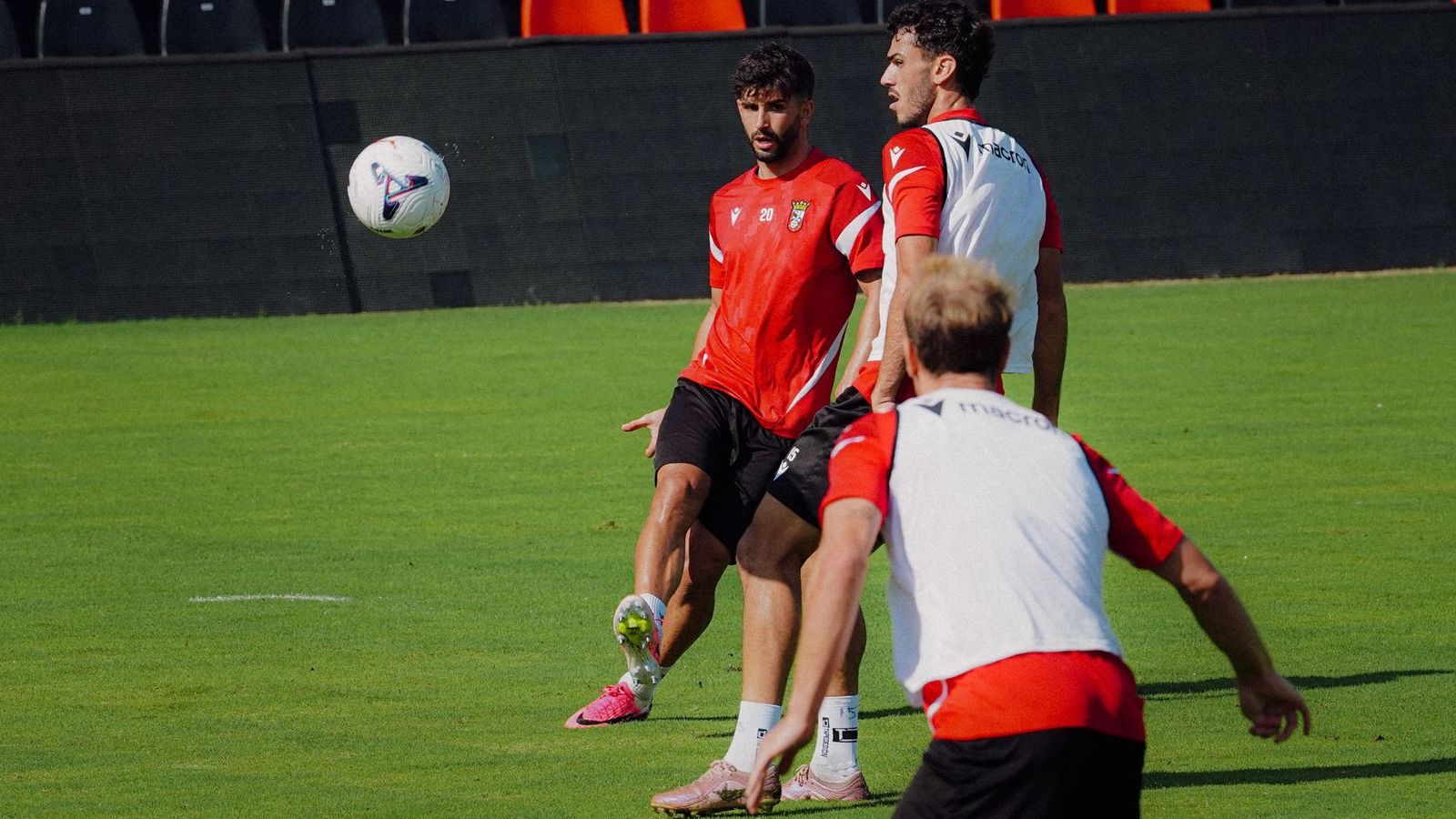 Máxima intensidad en el entrenamiento del Ceuta