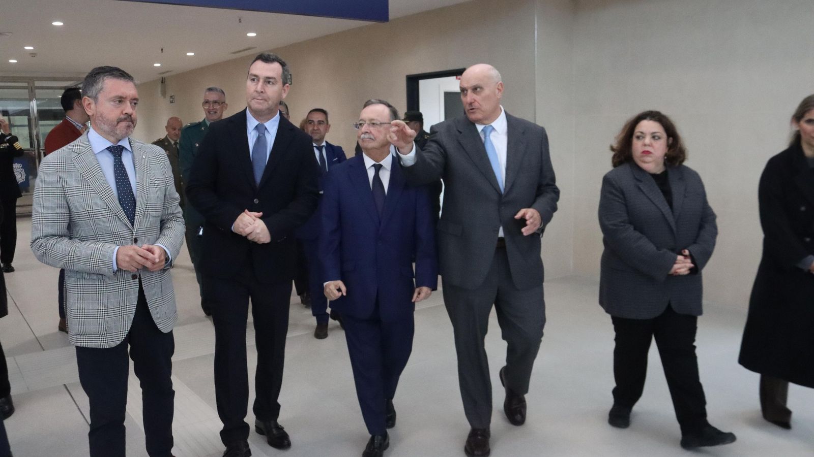 Las autoridades realizaron una visita guiada por las nuevas instalaciones