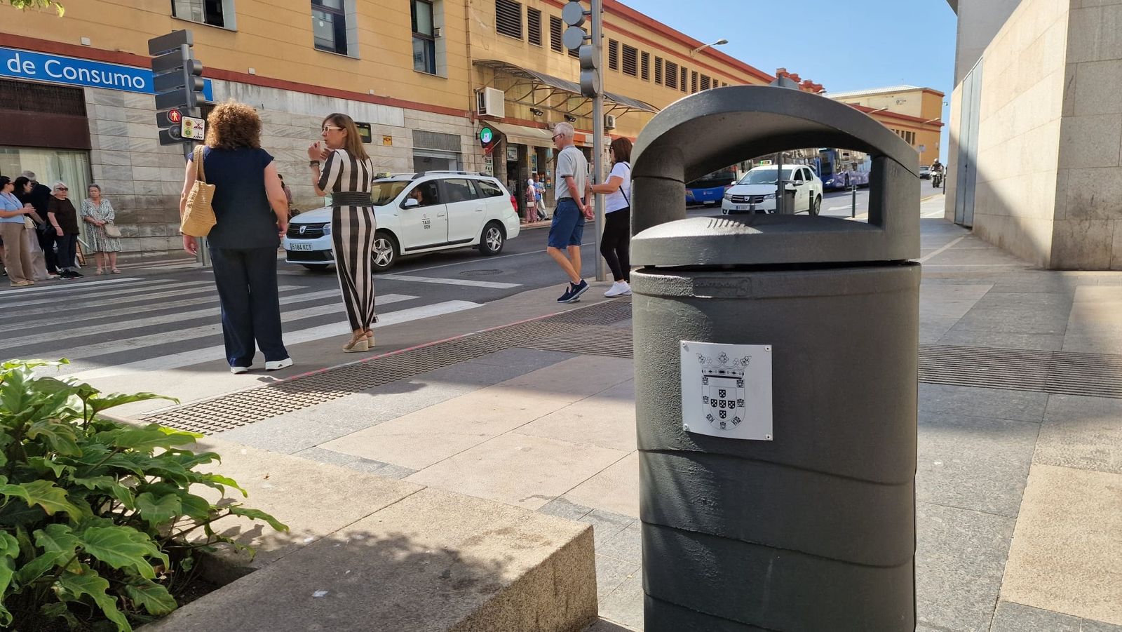 Ceuta instala 1.250 papeleras y 394 contenedores dentro del nuevo contrato de limpieza viaria