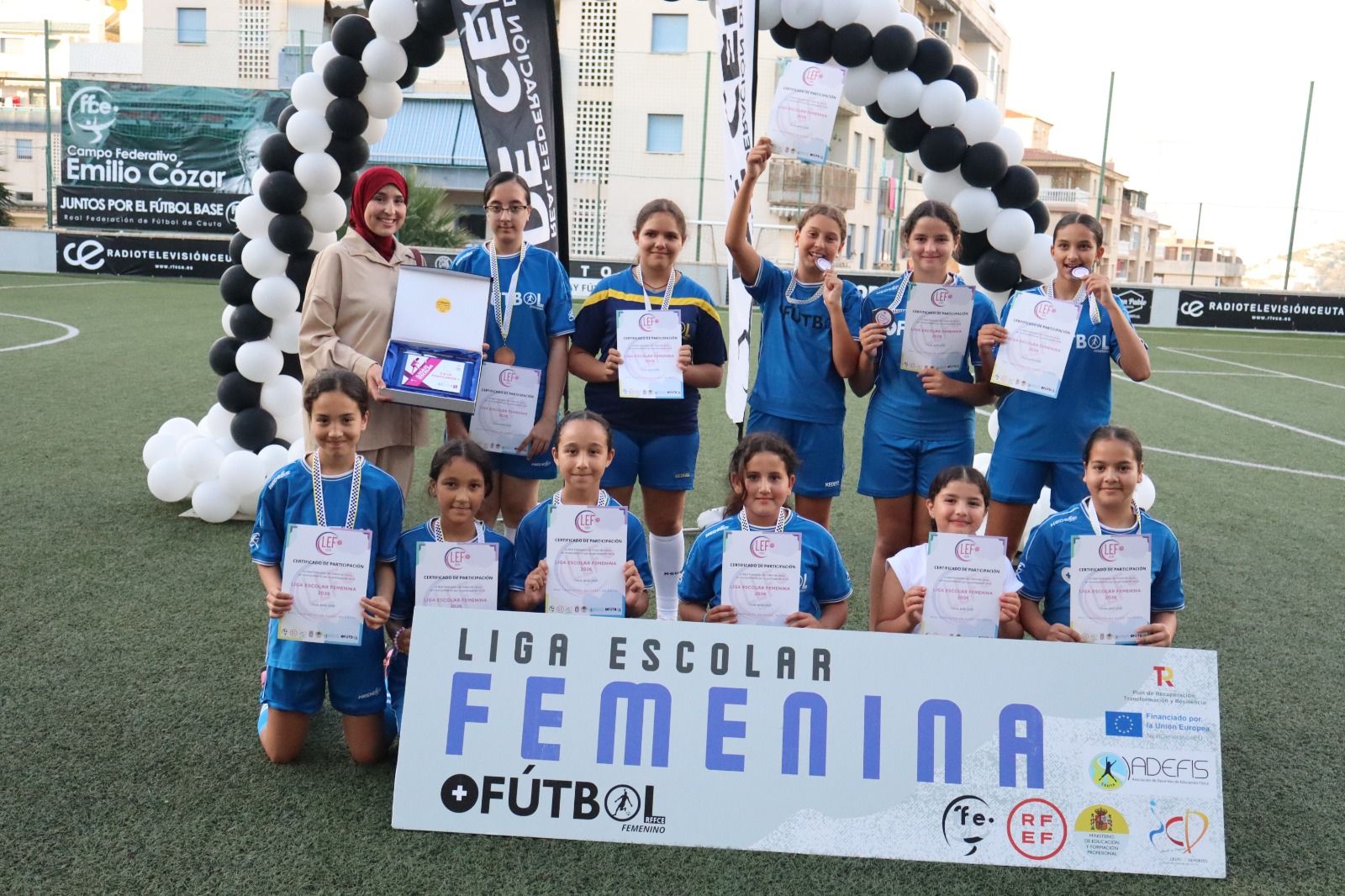 Entrega de trofeos de la Liga Escolar Femenina