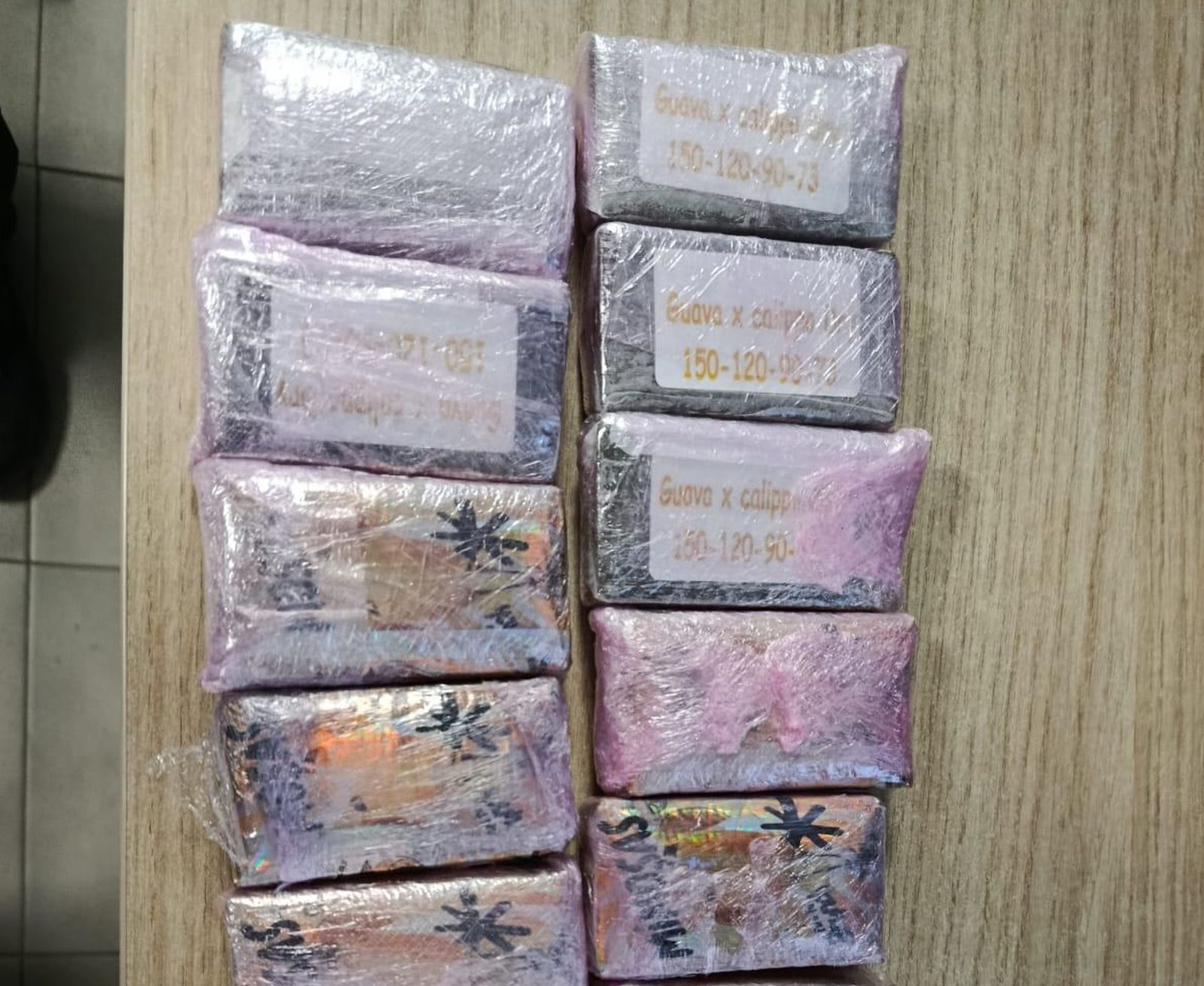 Parte de la droga incautada.
