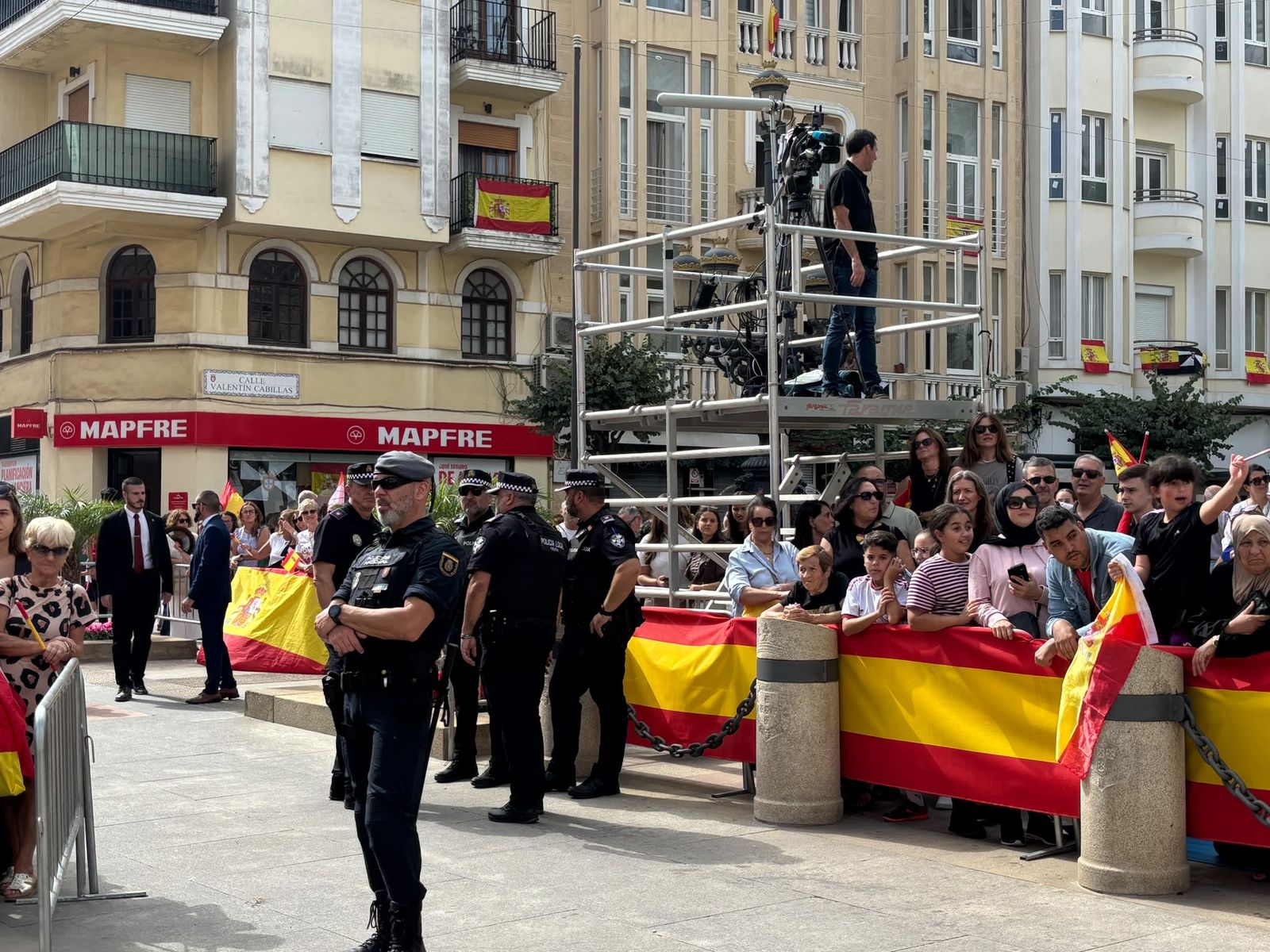 El gran despliegue de 1.800 efectivos que protege a los Reyes en Ceuta
