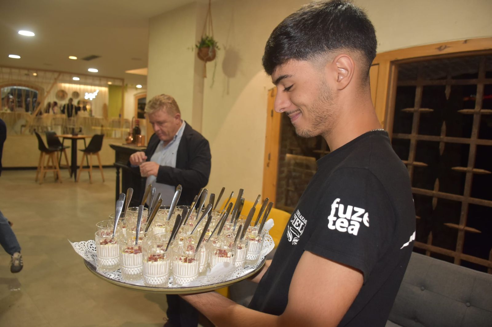 El fin de fiesta en el restaurante El Cielo de la Medalla de Oro concedida a Luhay Hamido