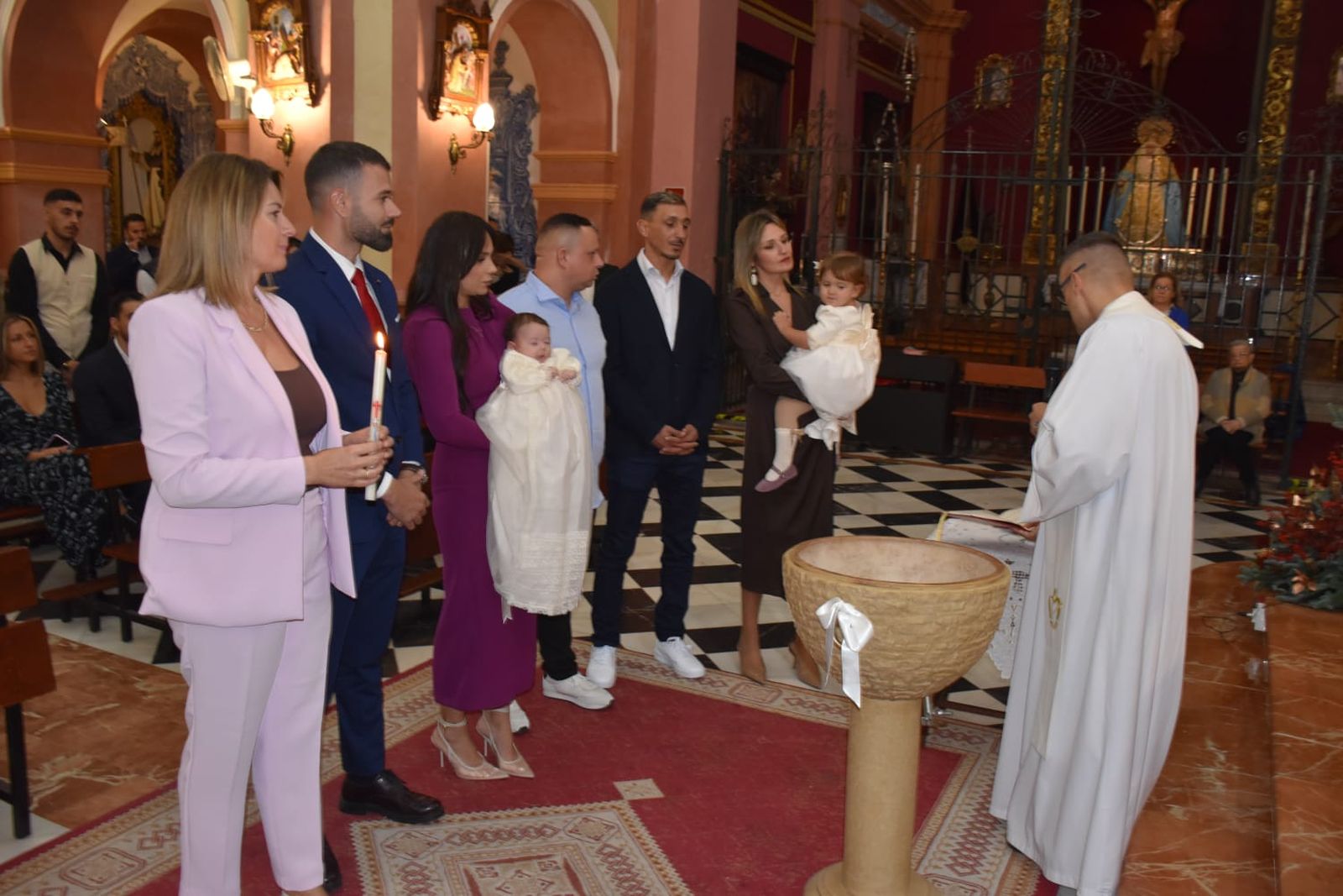 El bautizo de los hermanos Antonio y Jimena