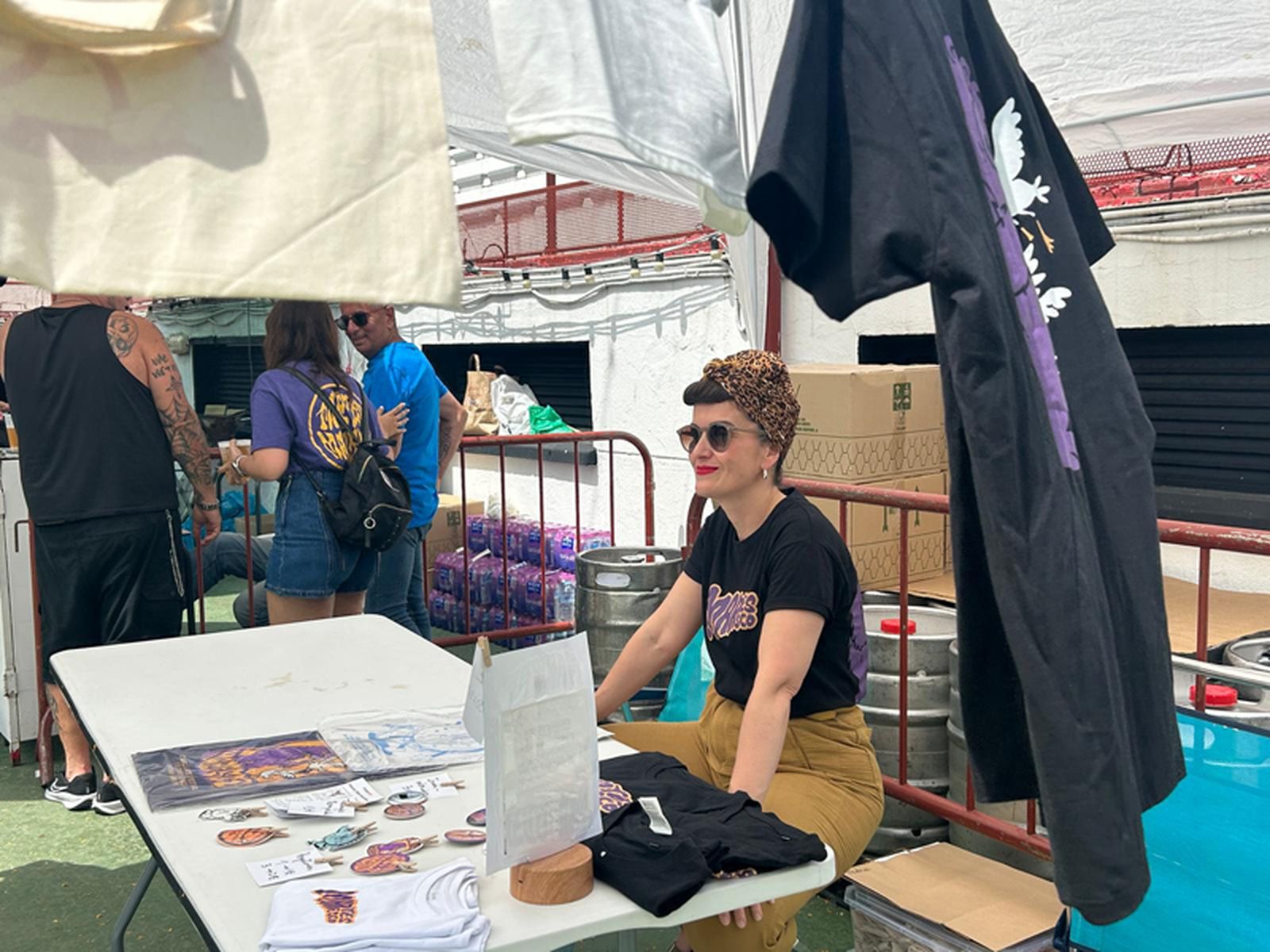 Alejandra Santana, a cargo del stand con merchandising de Martes Maresco. / FOTO G.S.