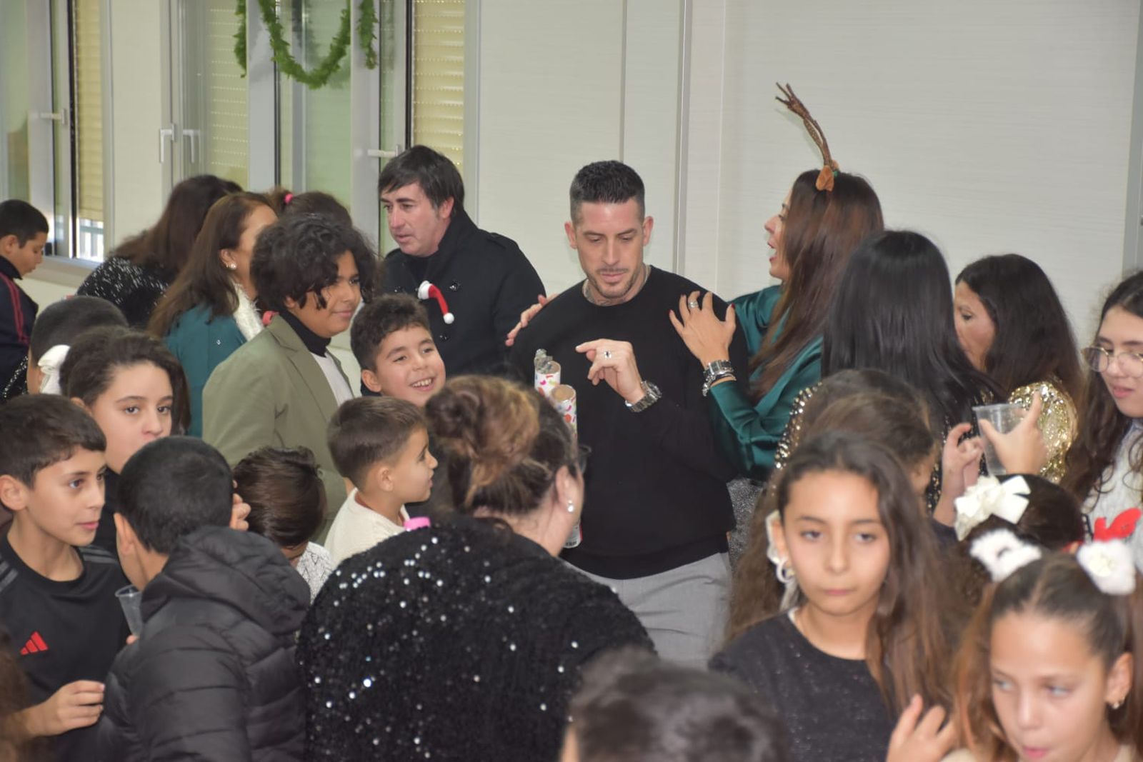 FOTOGALERÍA | Fiesta de Fin de Año en el CEIP Rosalía de Castro