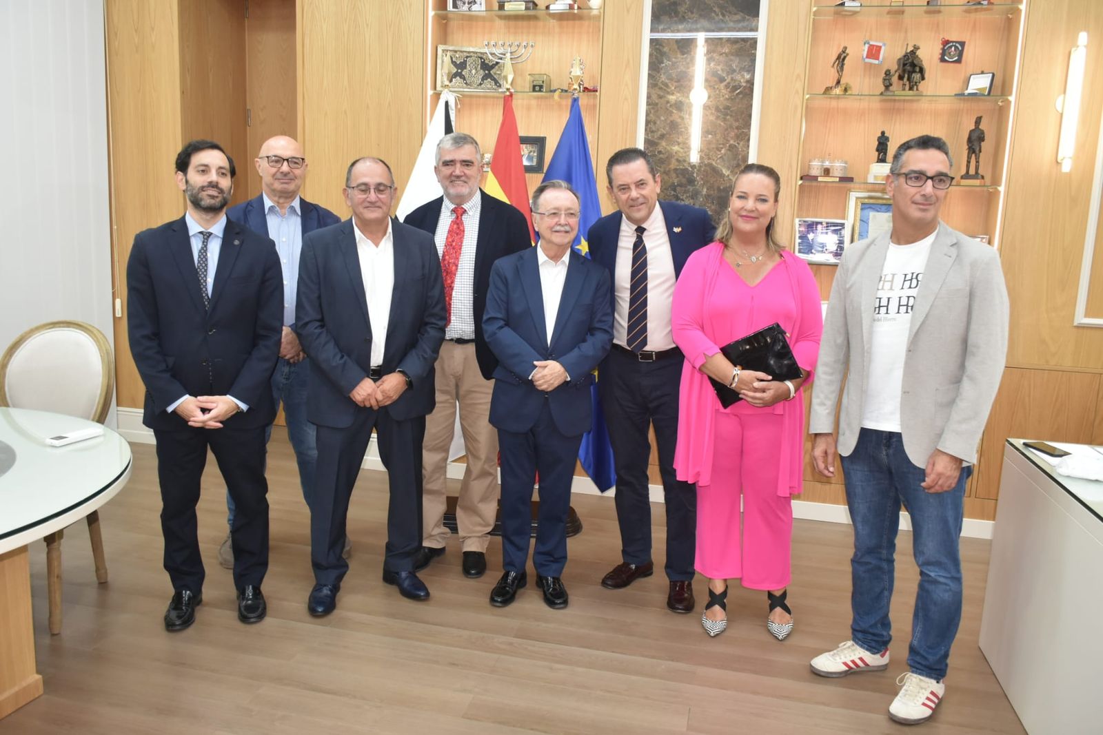 Vivas recibe al periodista Tomás Roncero