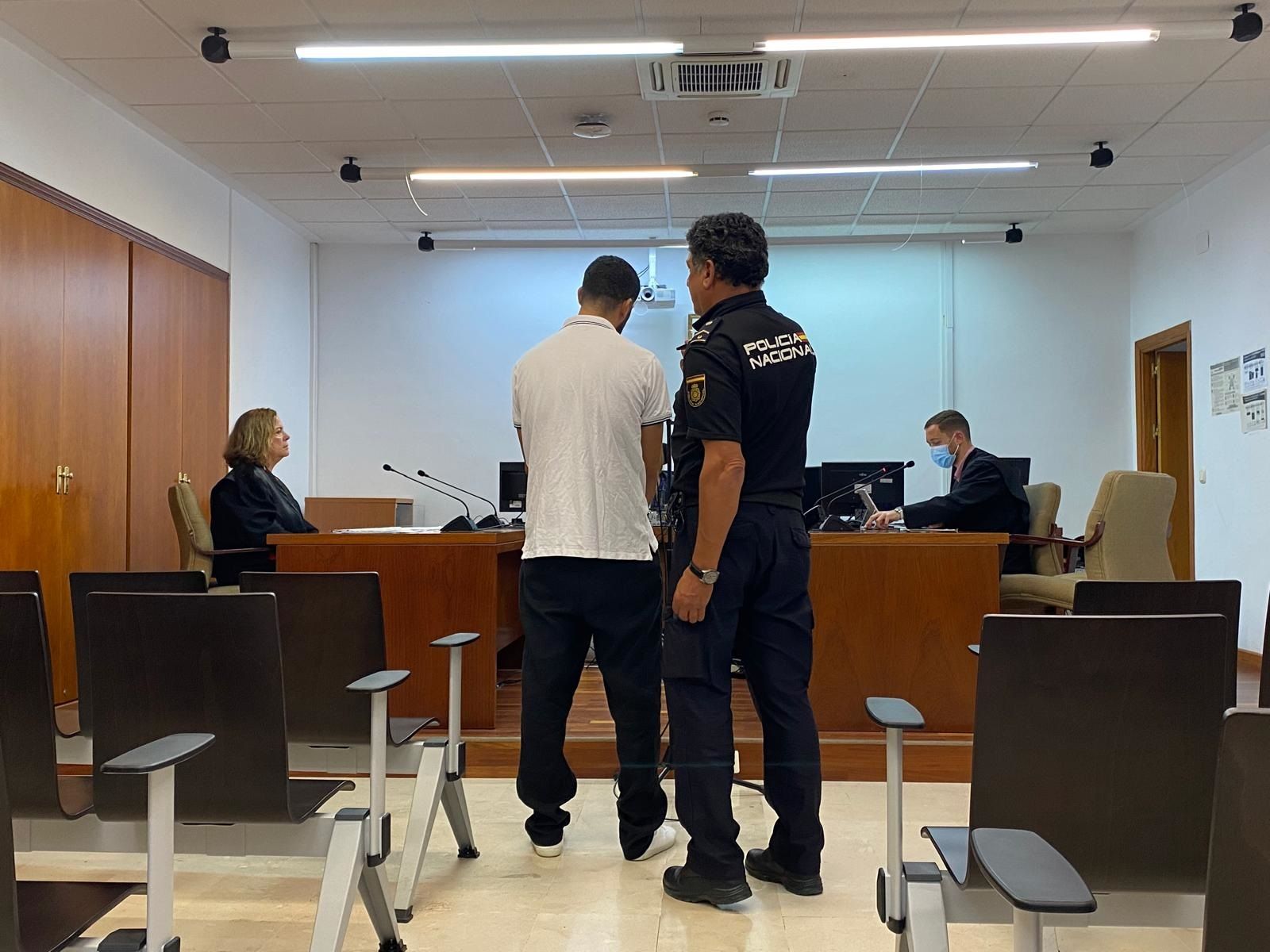El acusado declara en el Juzgado de lo Penal.