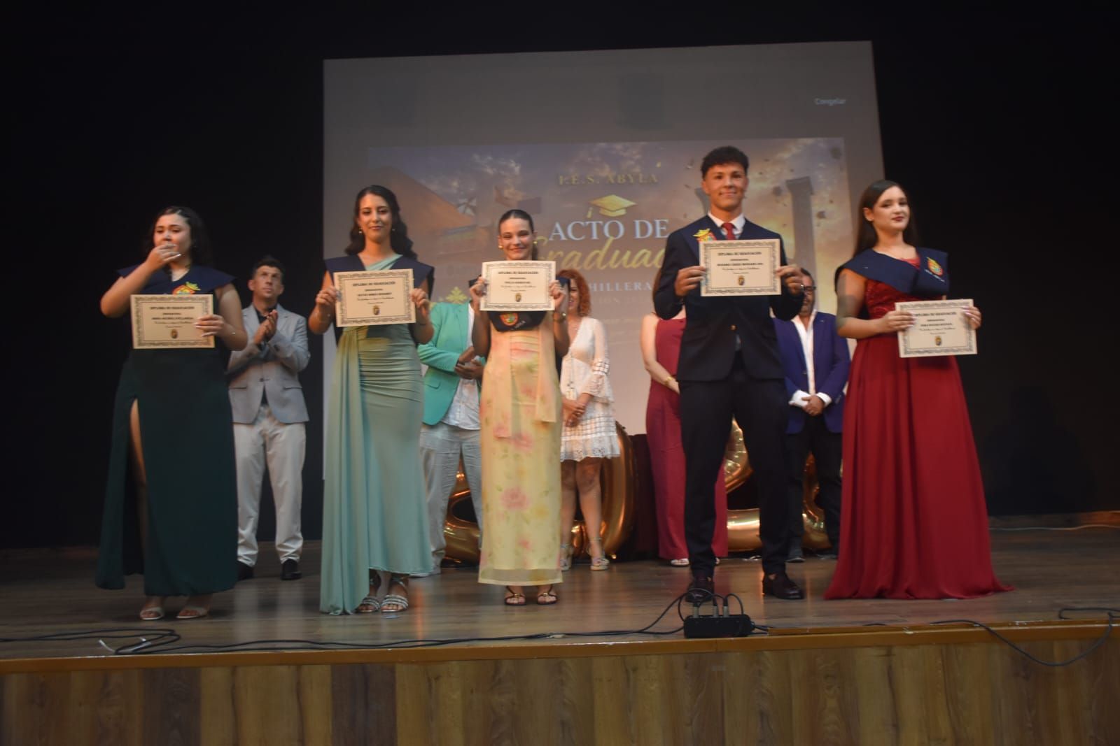 El IES Abyla despide a sus alumnos