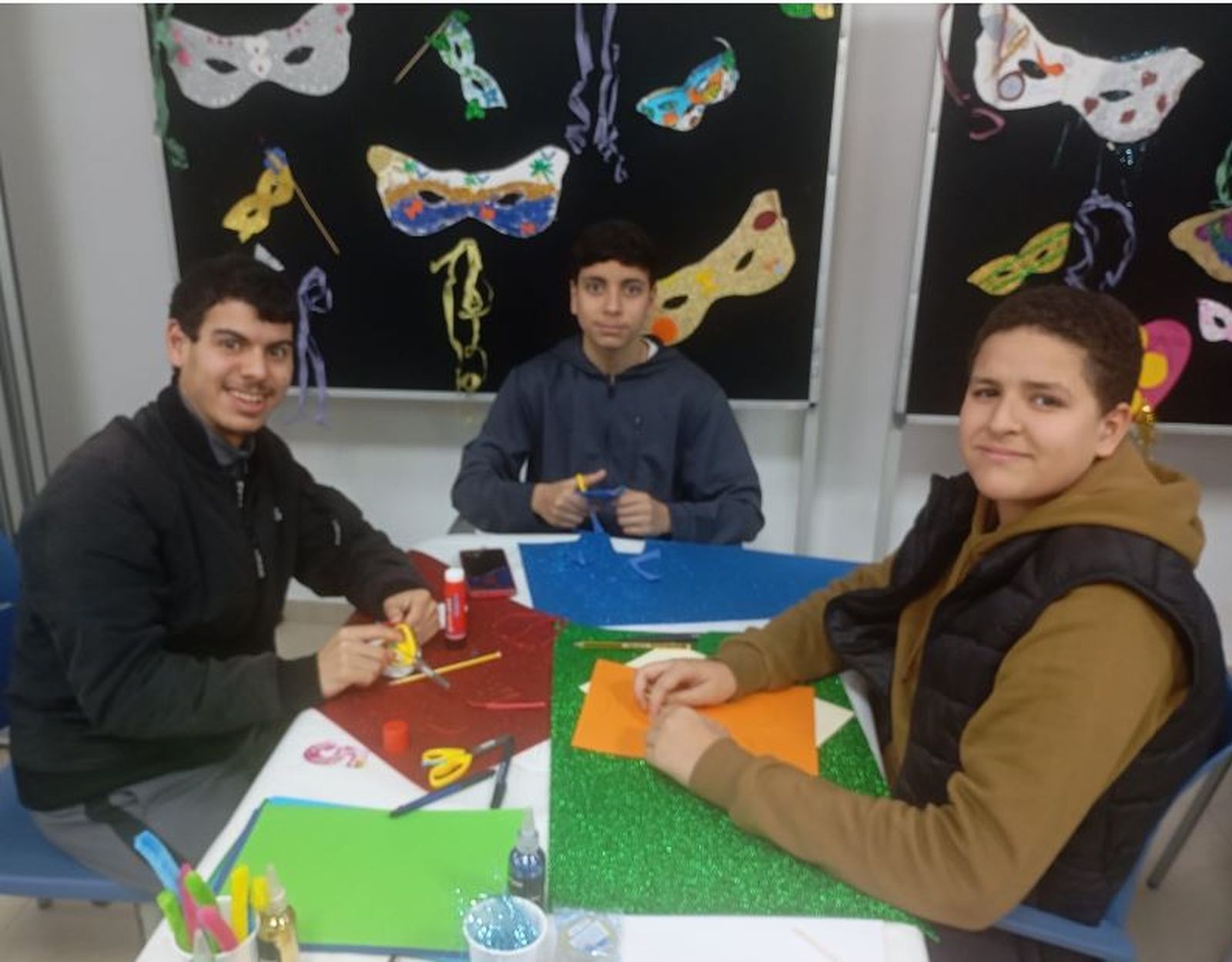 Bailes, máscaras y, por supuesto, coplas en la Casa de la Juventud