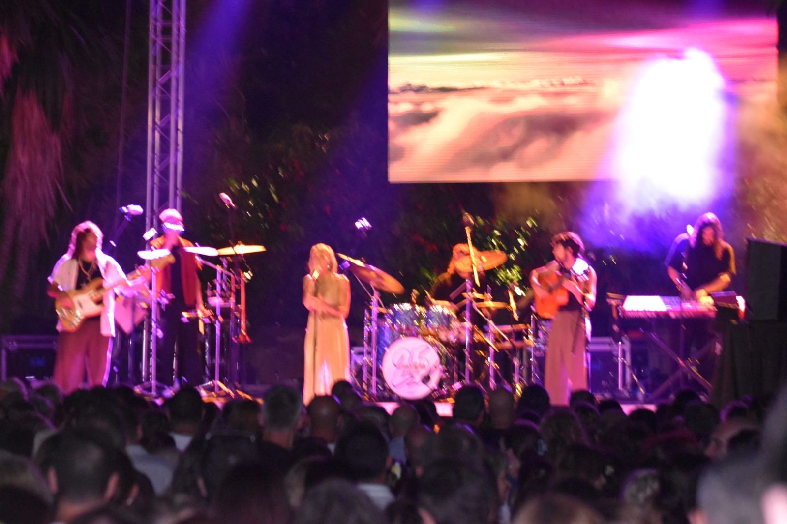 Chambao llena de magia el Ceuta Music Park en su segunda noche