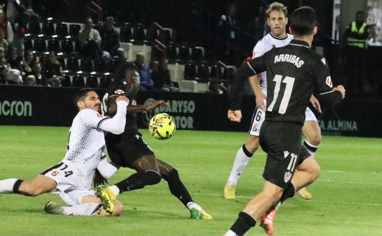 Así se vivió el enfrentamiento entre AD Ceuta - UD Almería a pie de campo