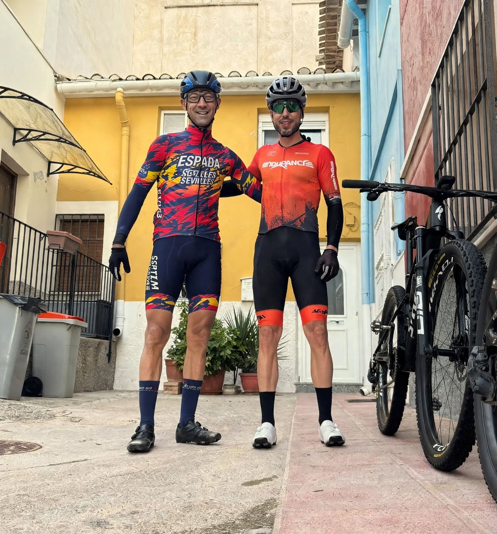 Ramos y Vilches posan juntos