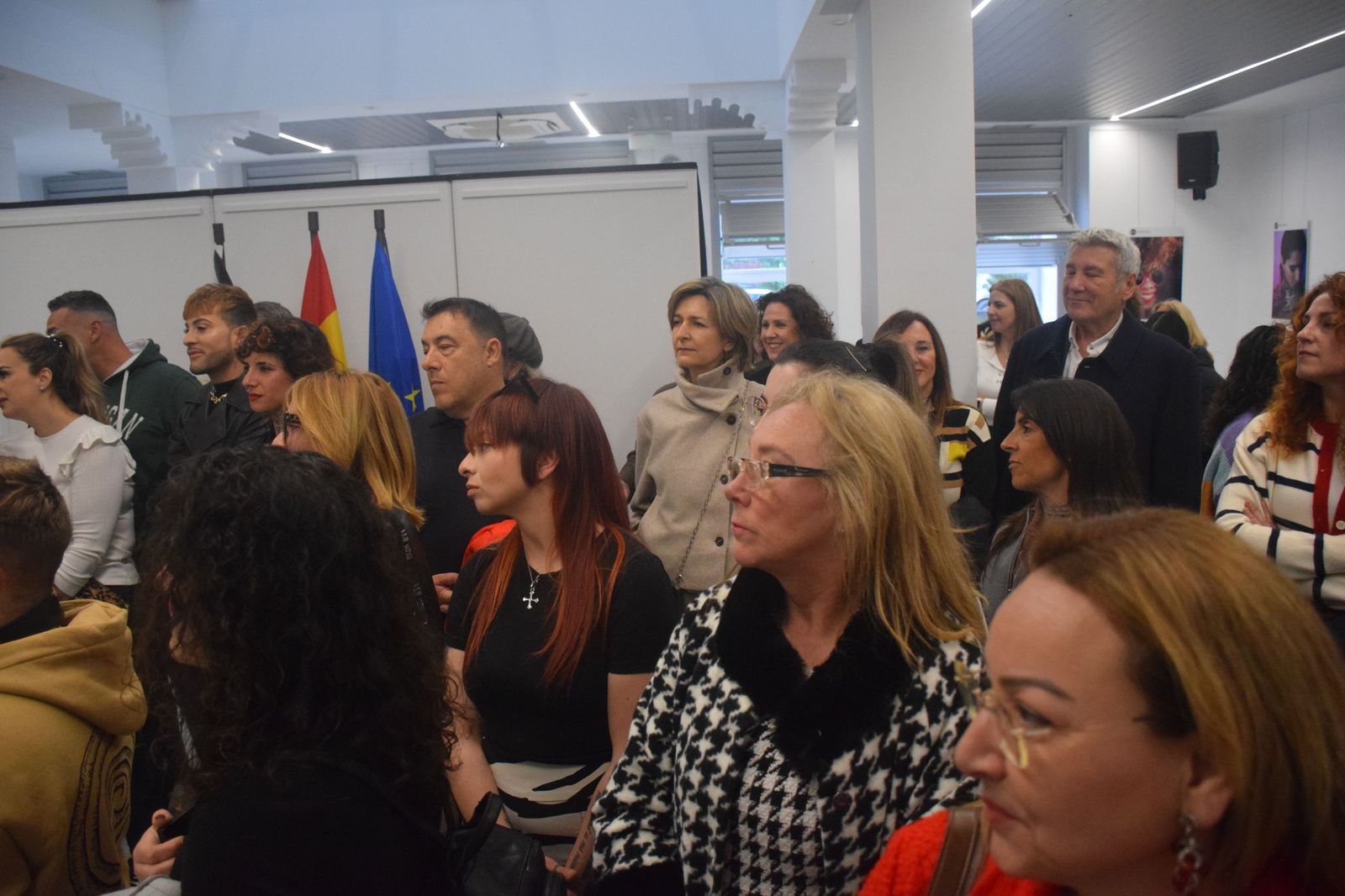 FOTOGALERÍA | La Fundación Premio Convivencia inaugura en Ceuta la muestra “Unik@”