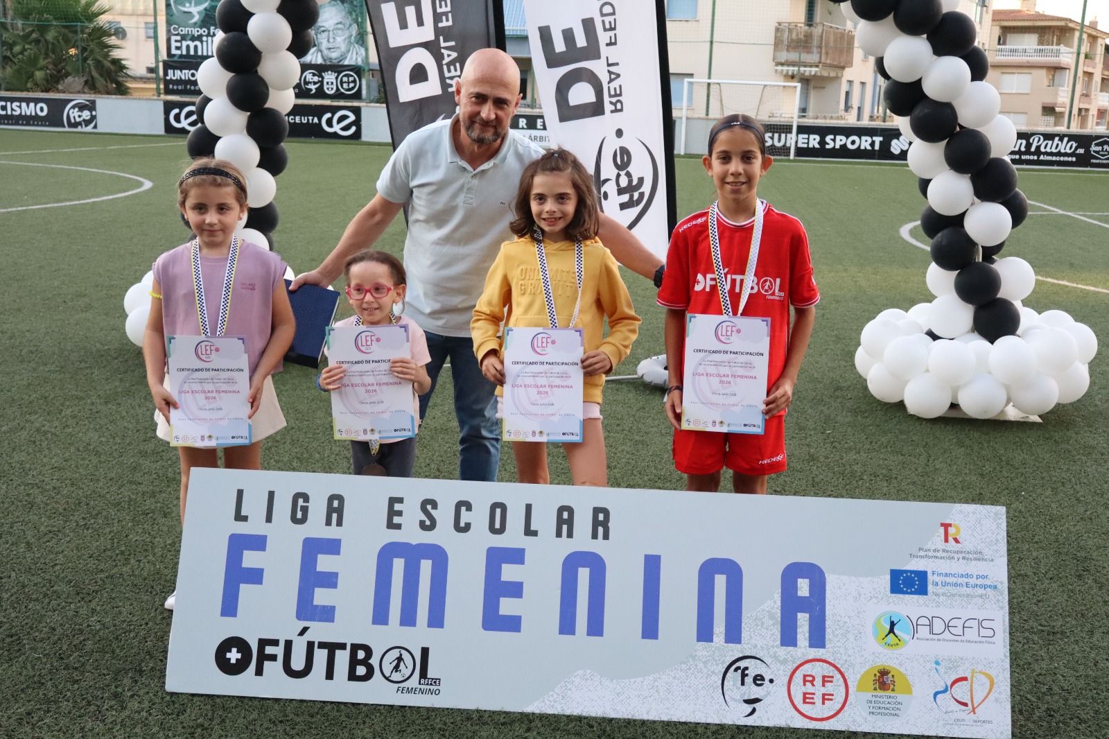 Entrega de trofeos de la Liga Escolar Femenina